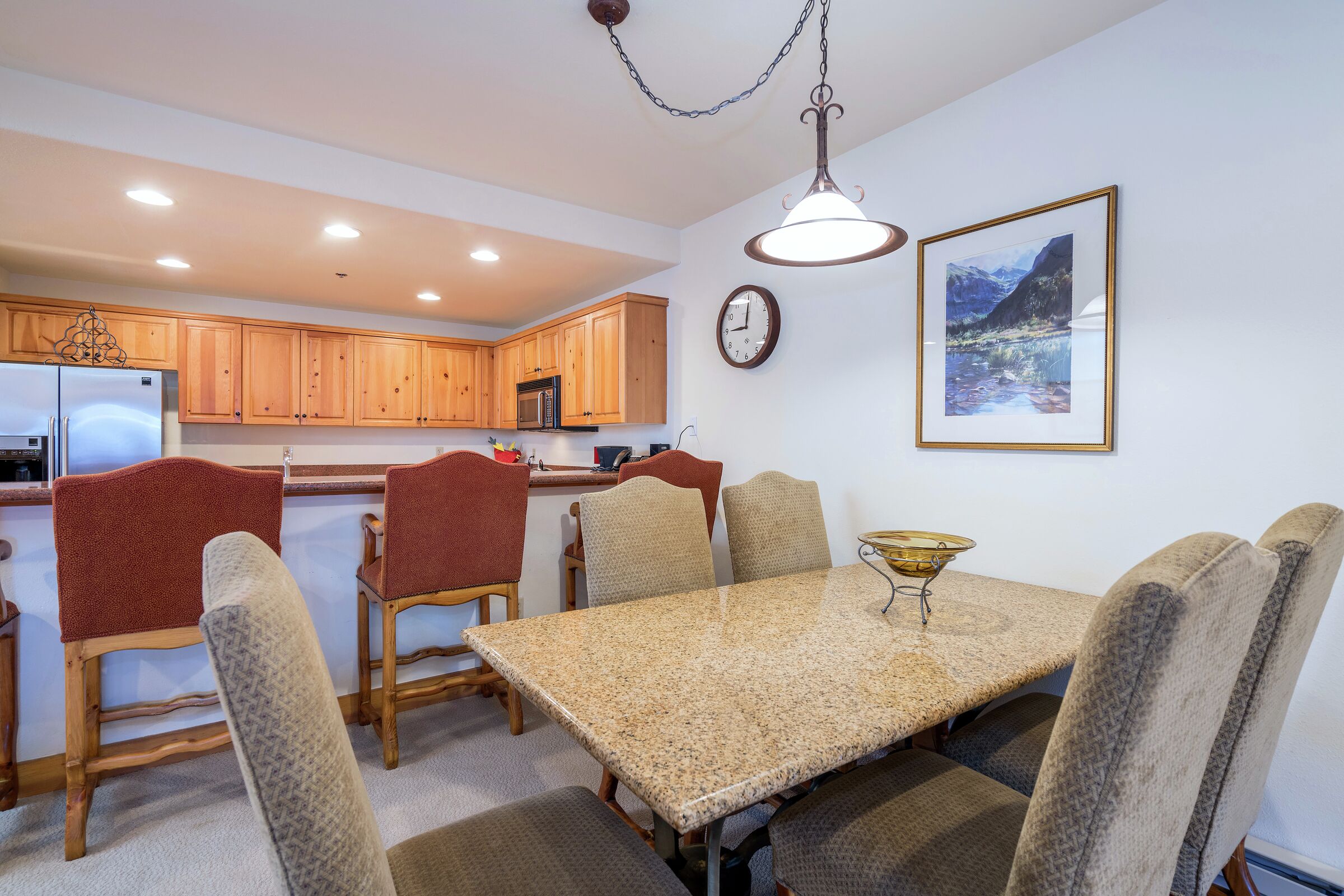 Dining Area & Kitchen