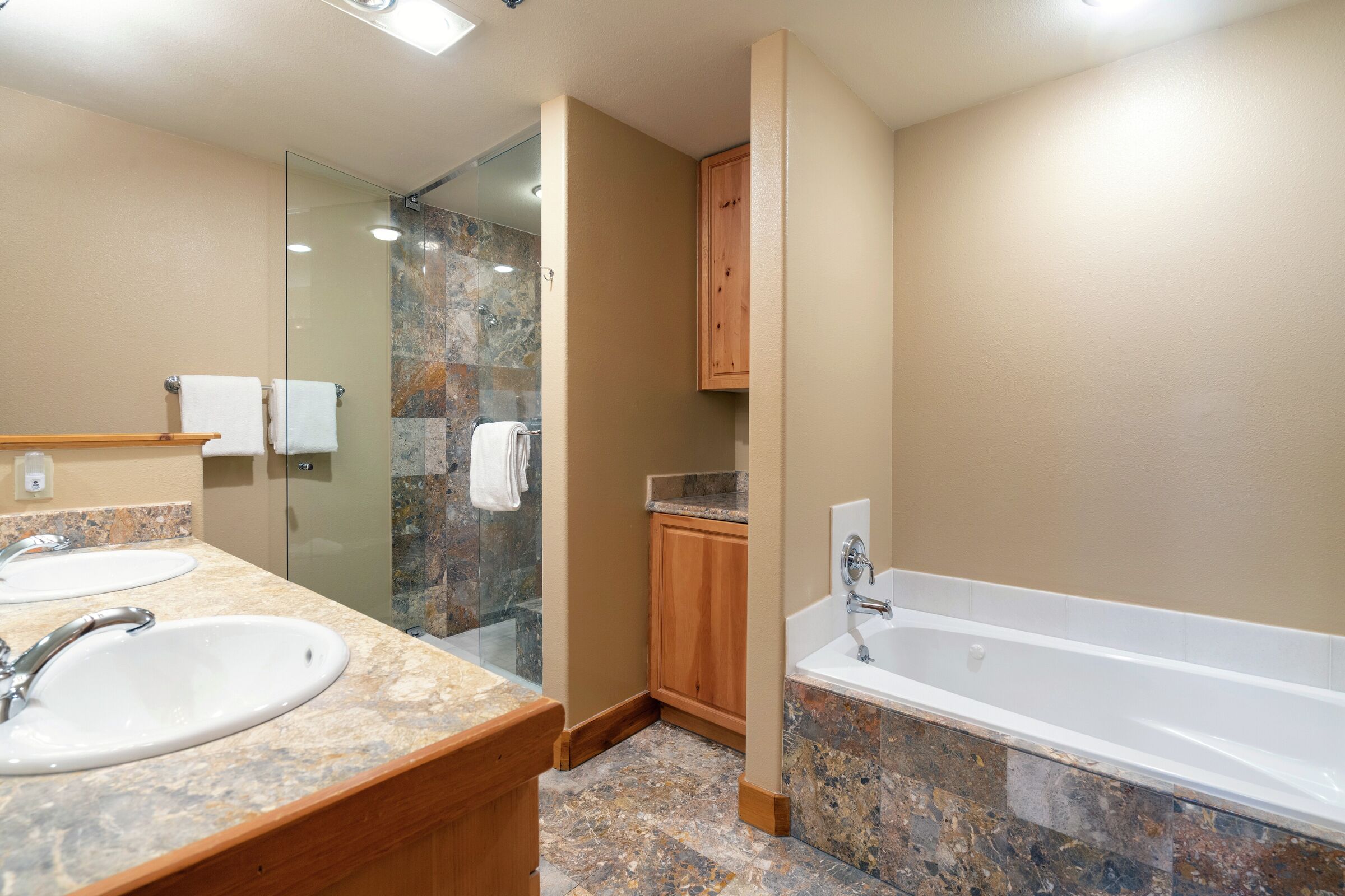 Master Ensuite Bathroom