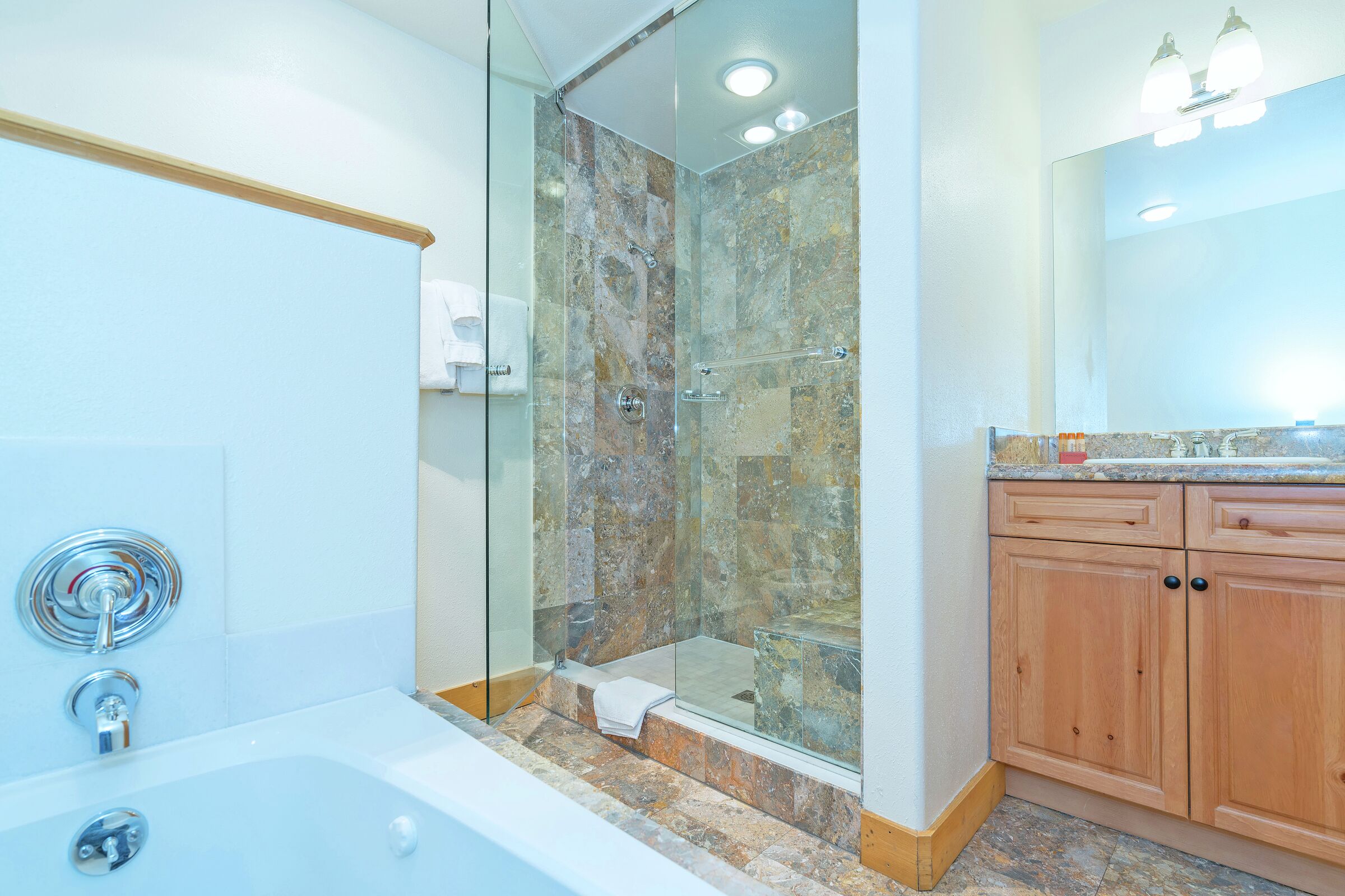 #212 - Master Ensuite Bathroom