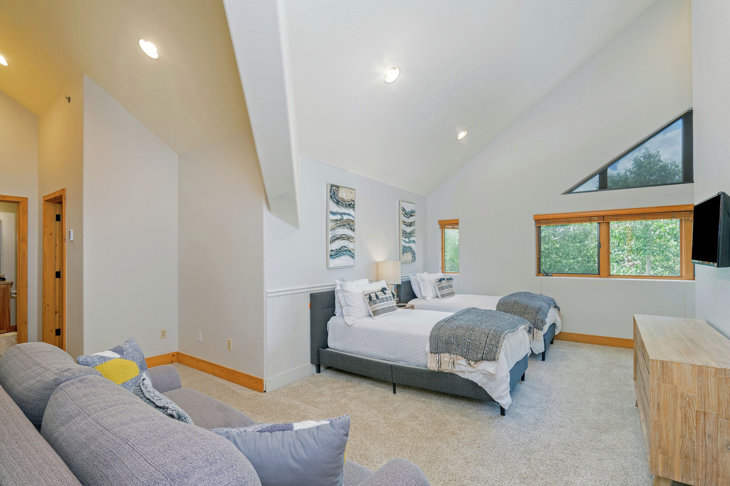 #401 - Bedroom