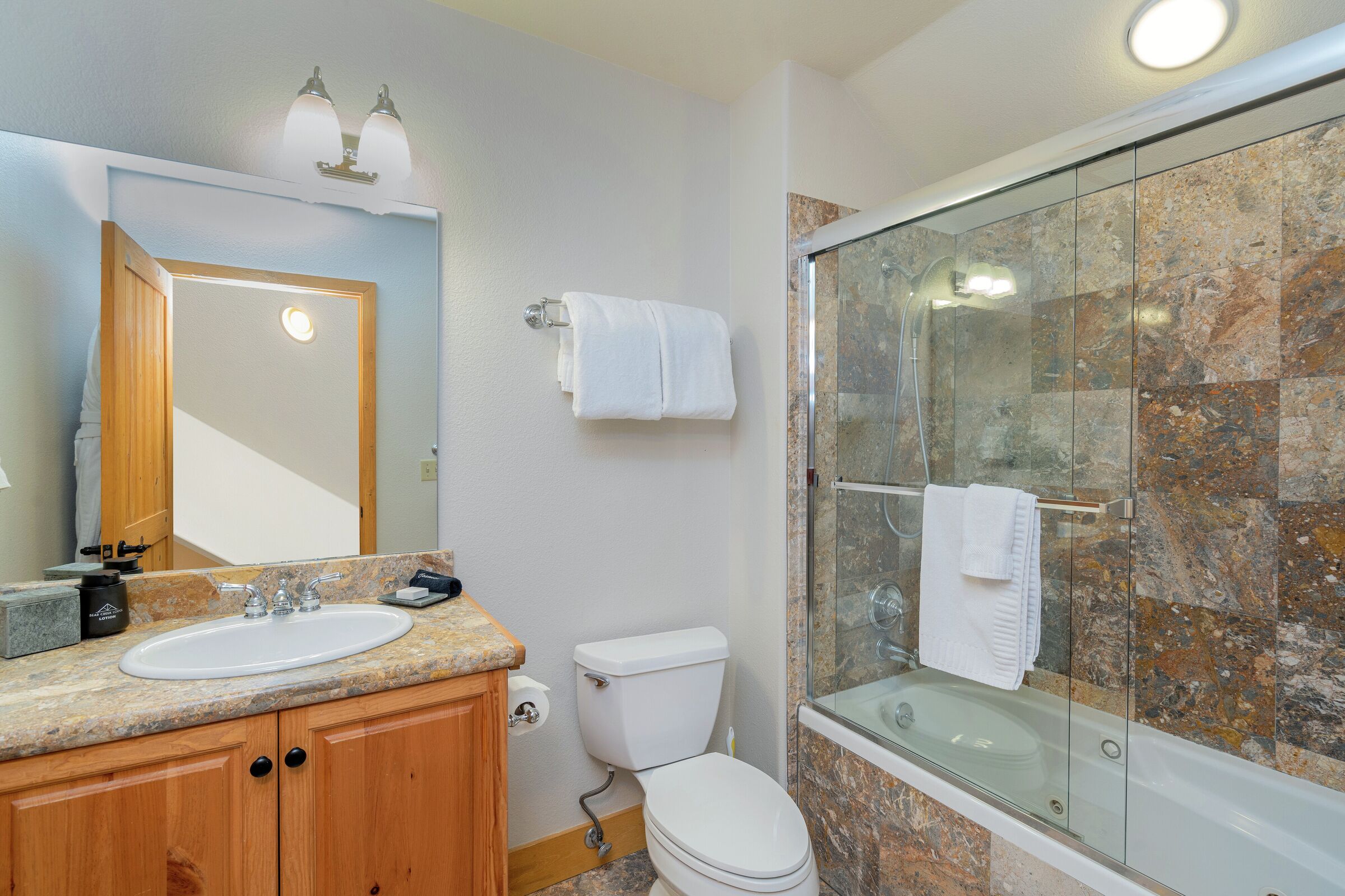#402 - Ensuite Bathroom