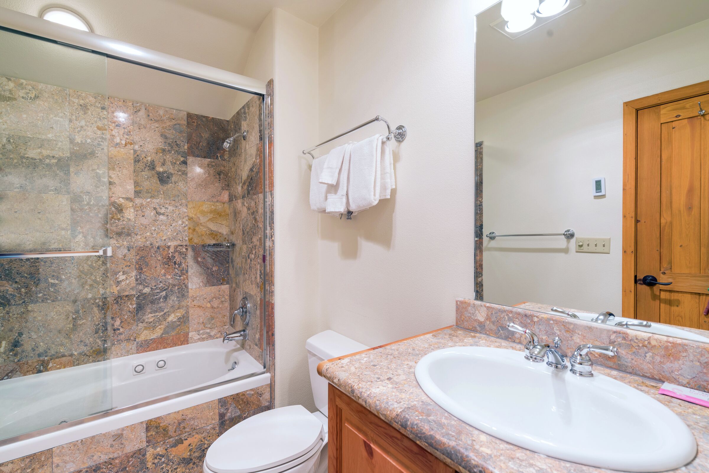 #403 - Bathroom