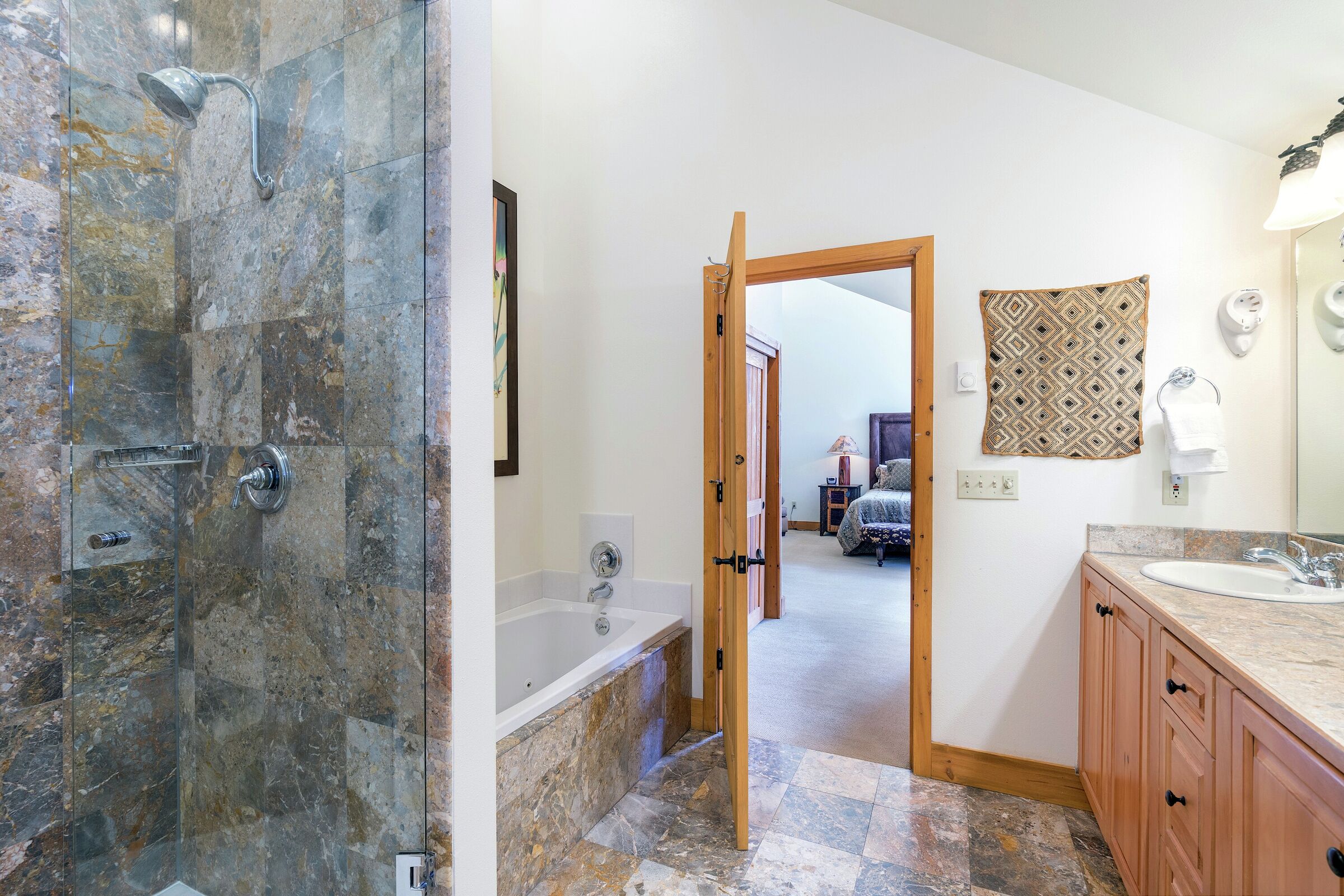 Master Ensuite Bathroom