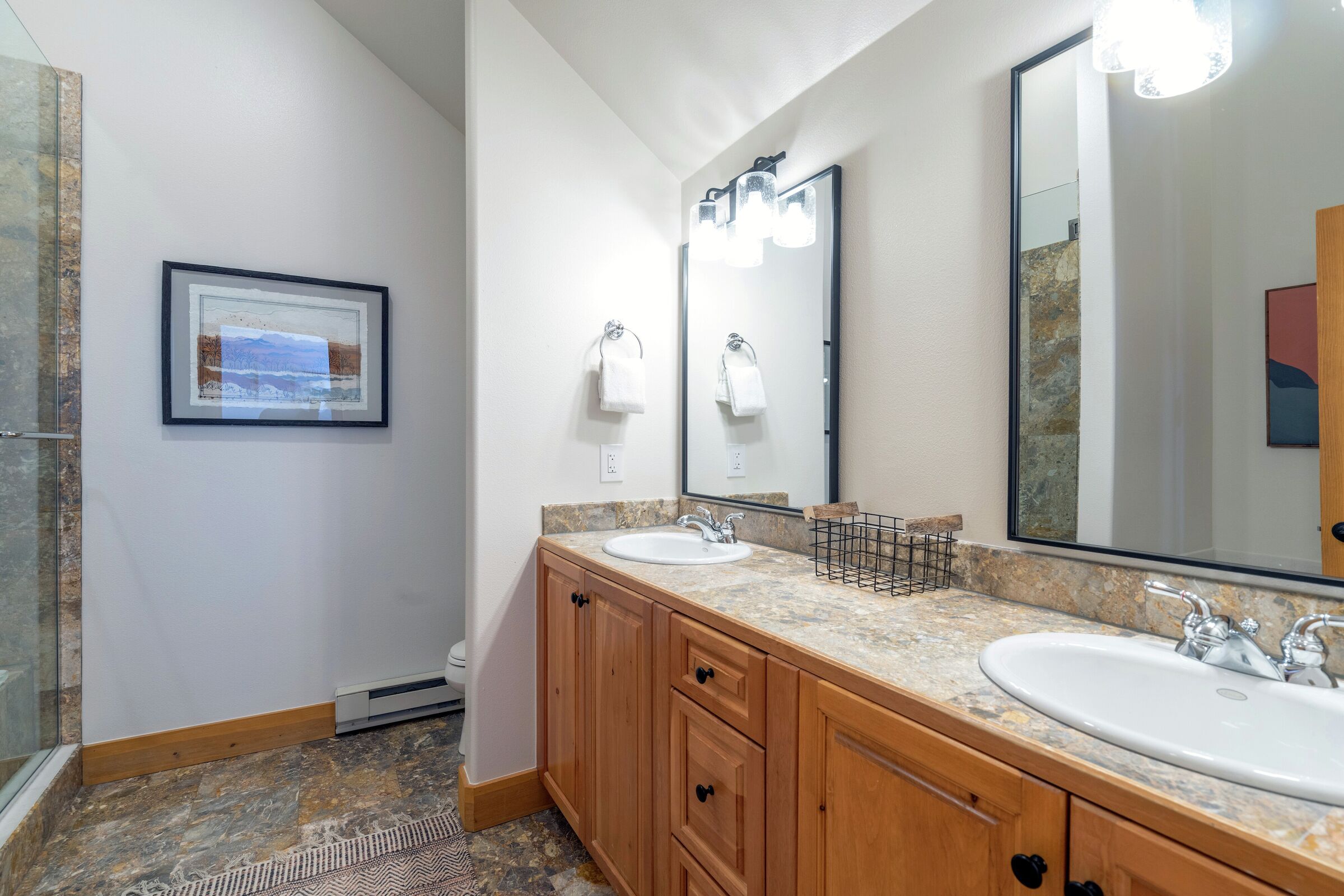 #408 - Master Ensuite Bathroom