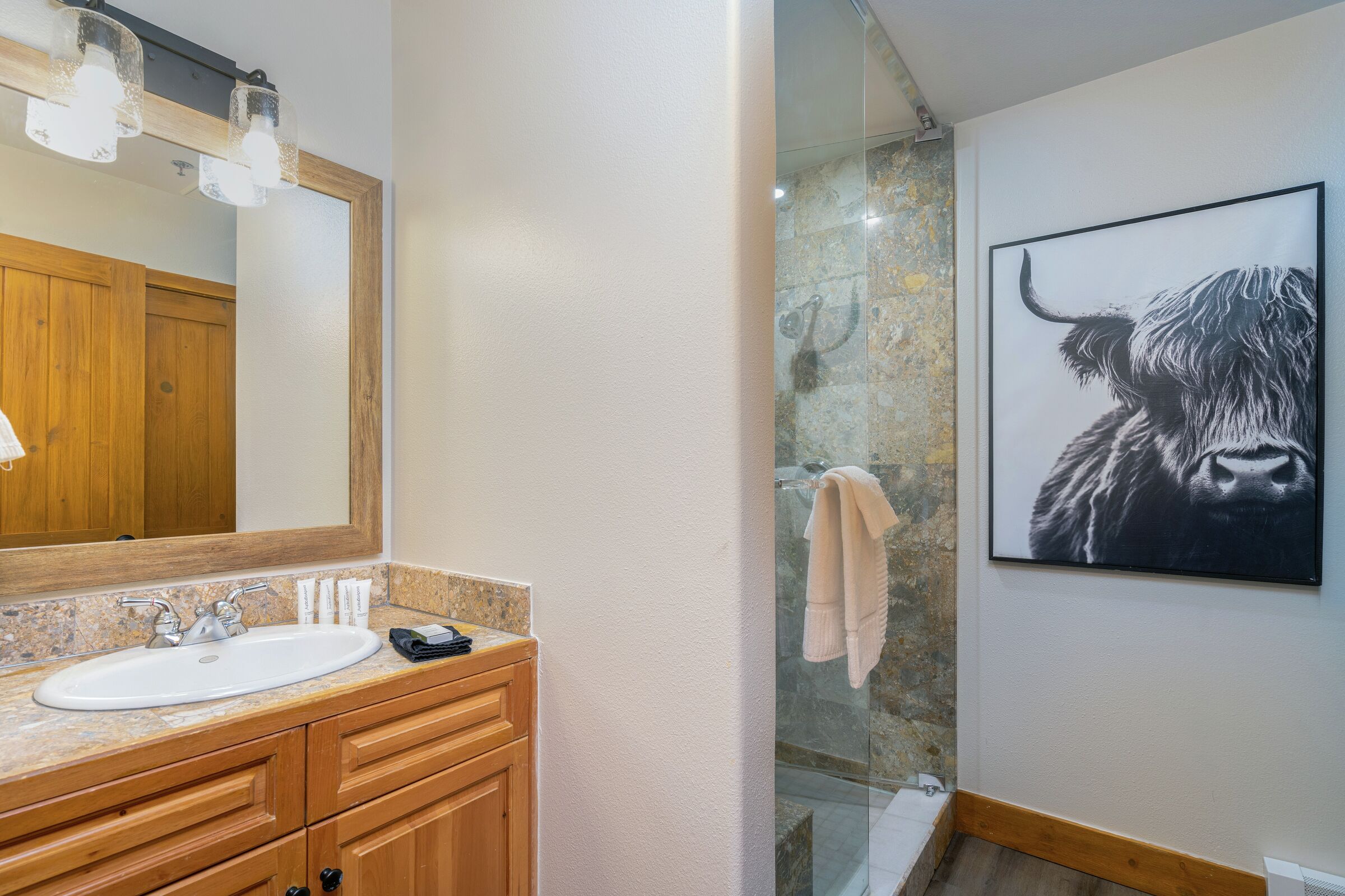#408 - Bathroom