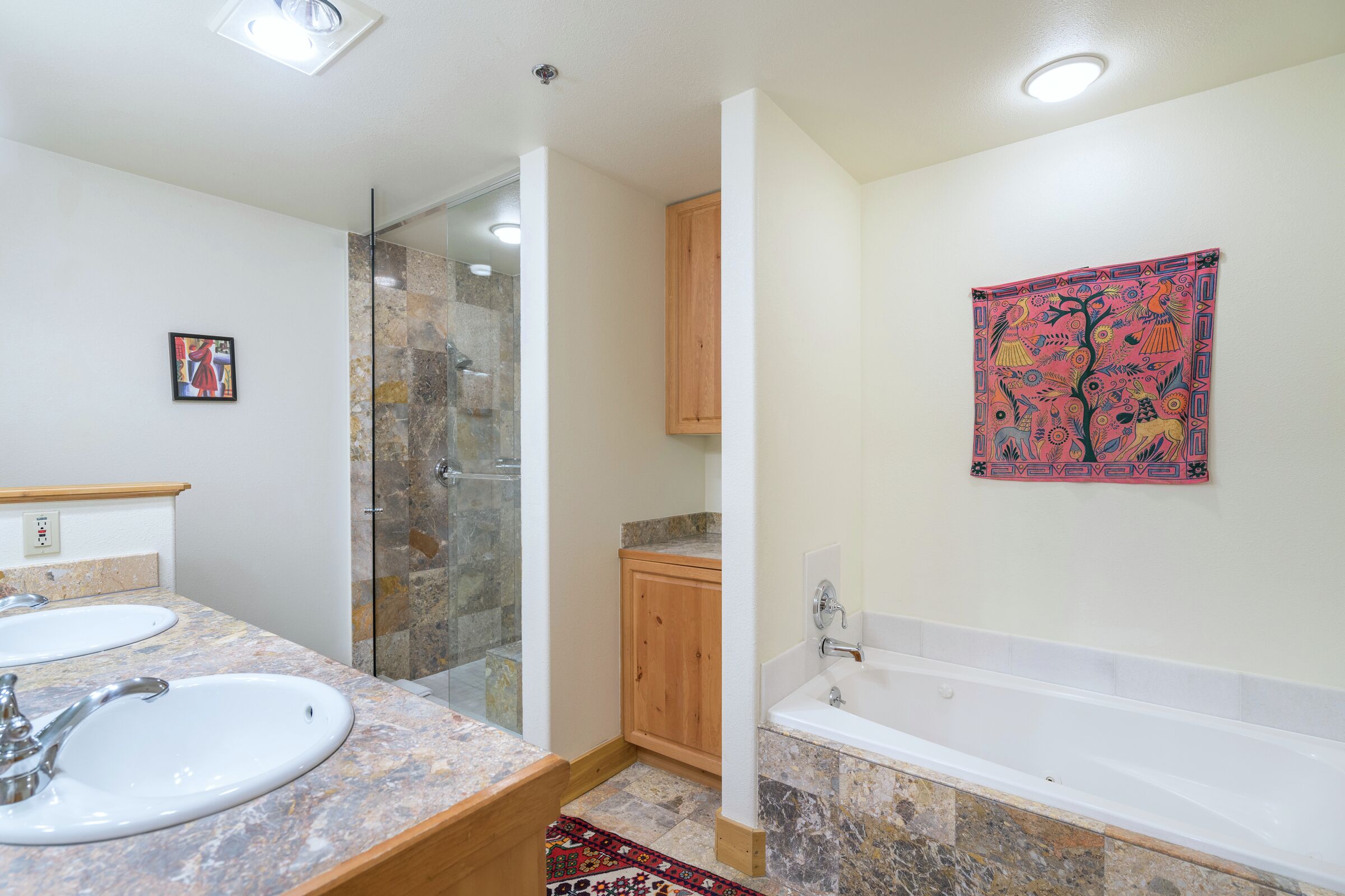 #108B - Guest Room Bathroom