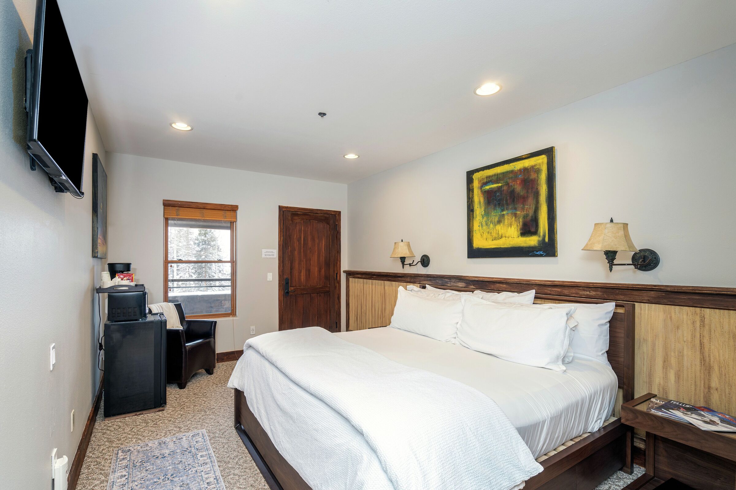 #112B - Hotel Room Living Area