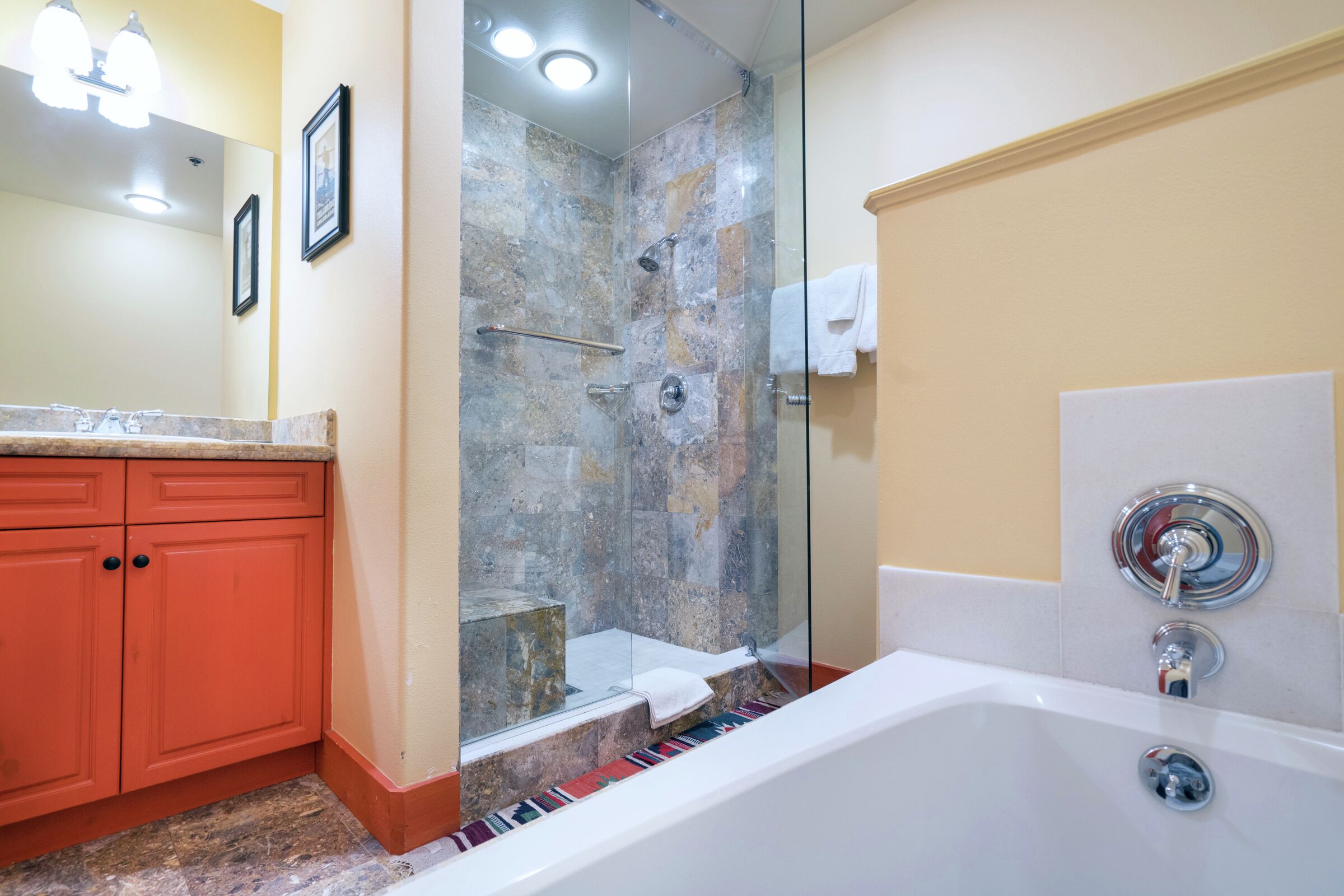 #308B - Guest Room Bathroom