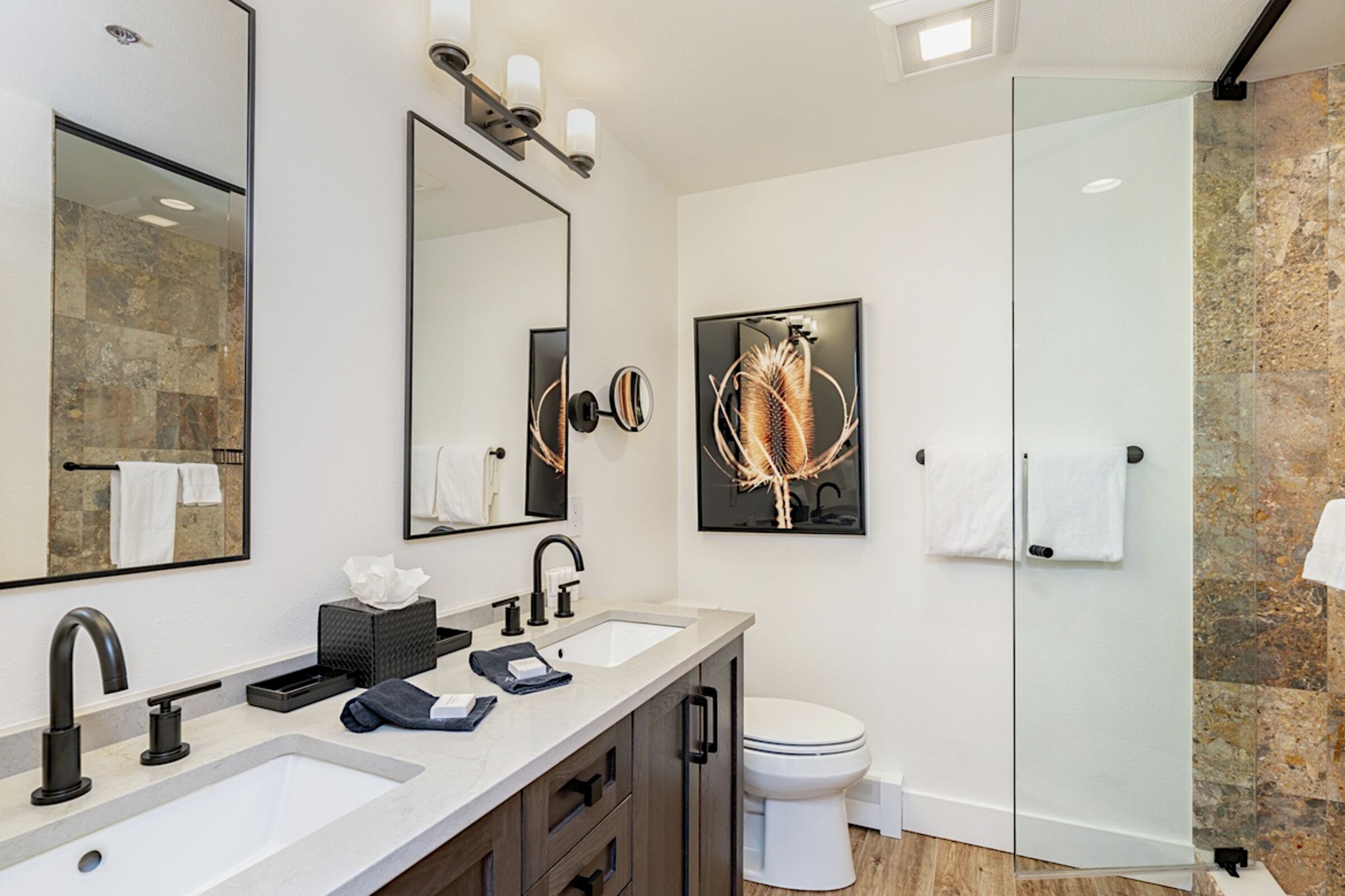 #411 - Ensuite Bathroom