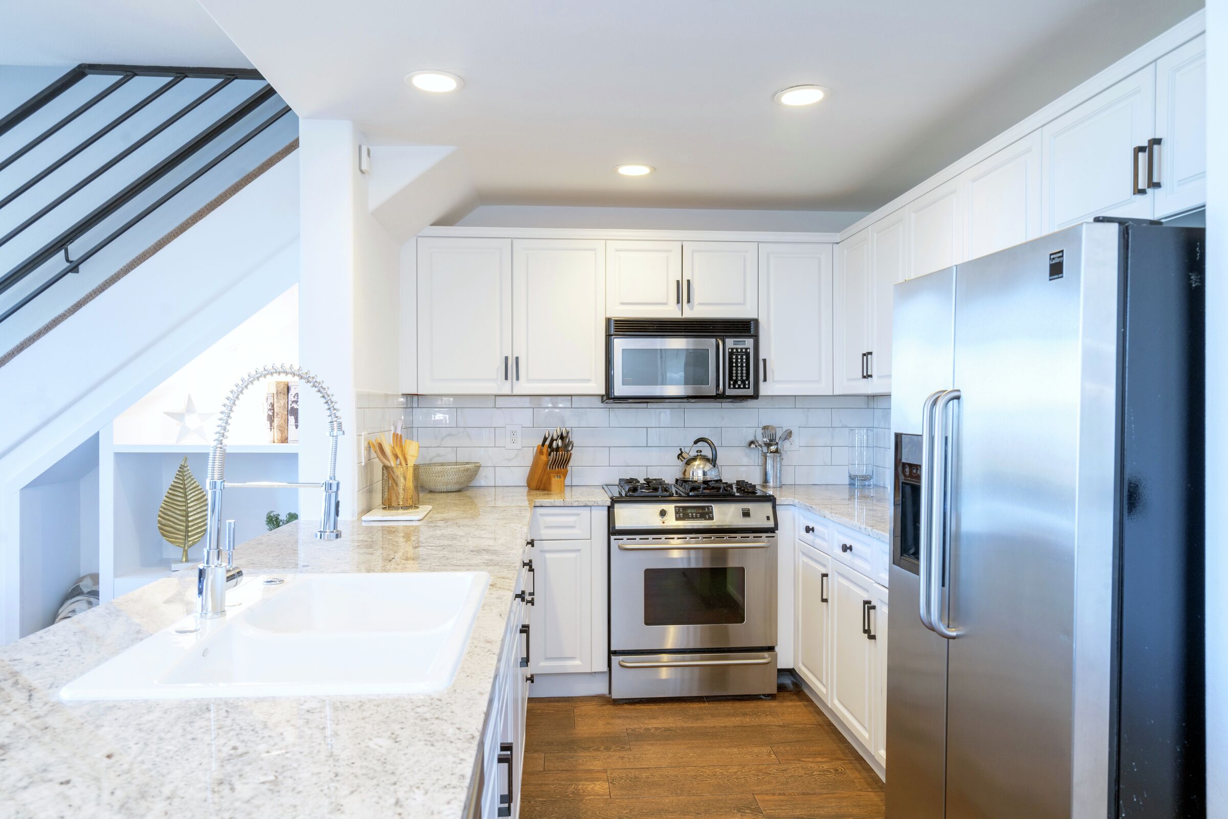 #412 - Kitchen