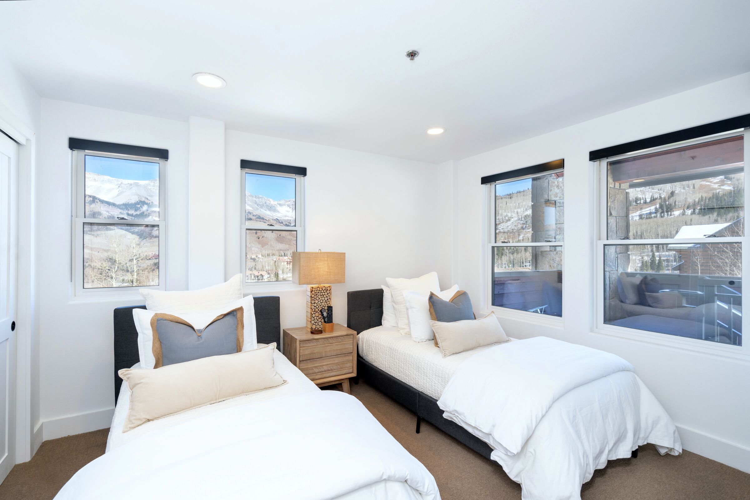 #412 - Bedroom
