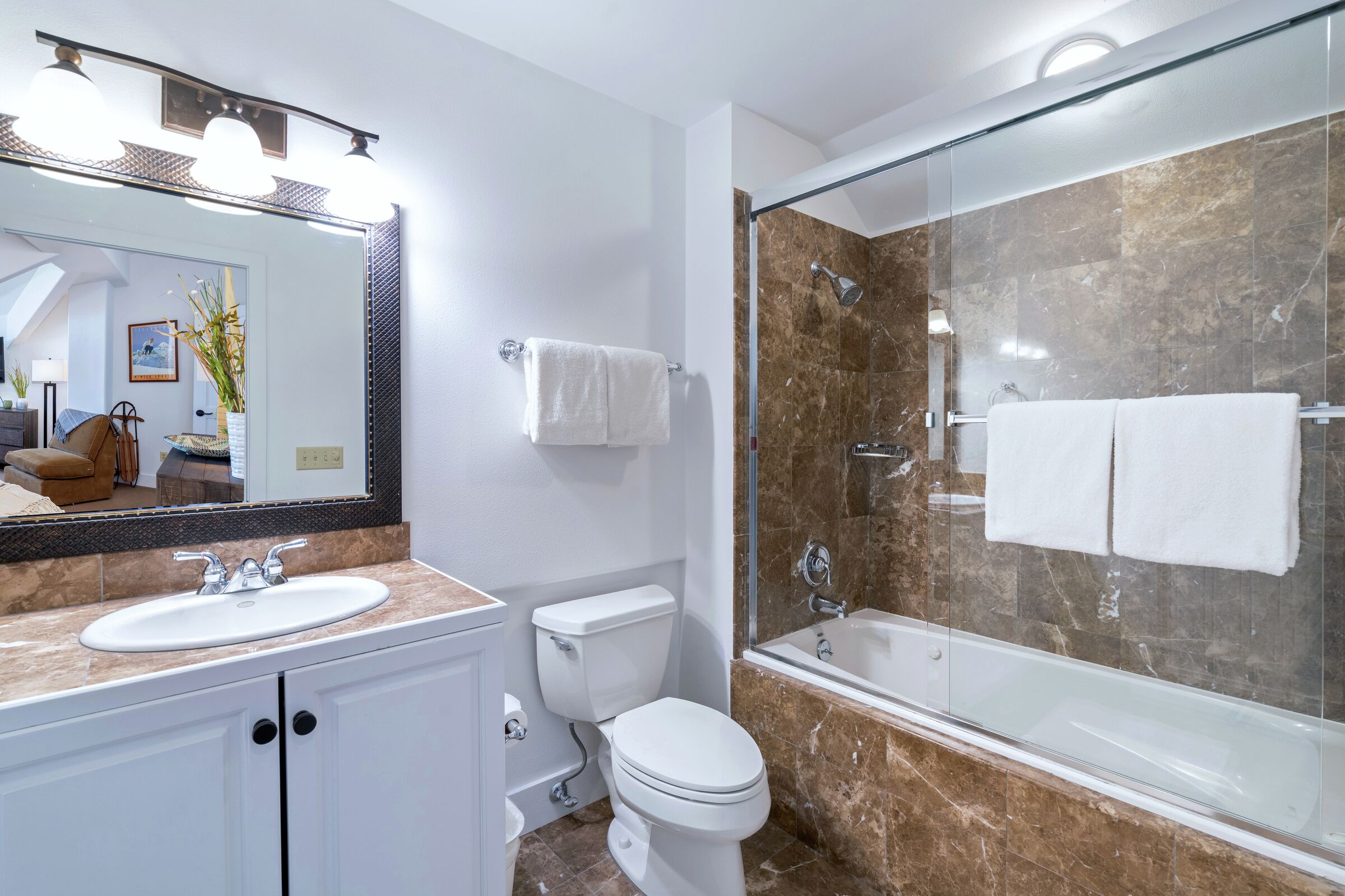 #412 - Ensuite Bathroom