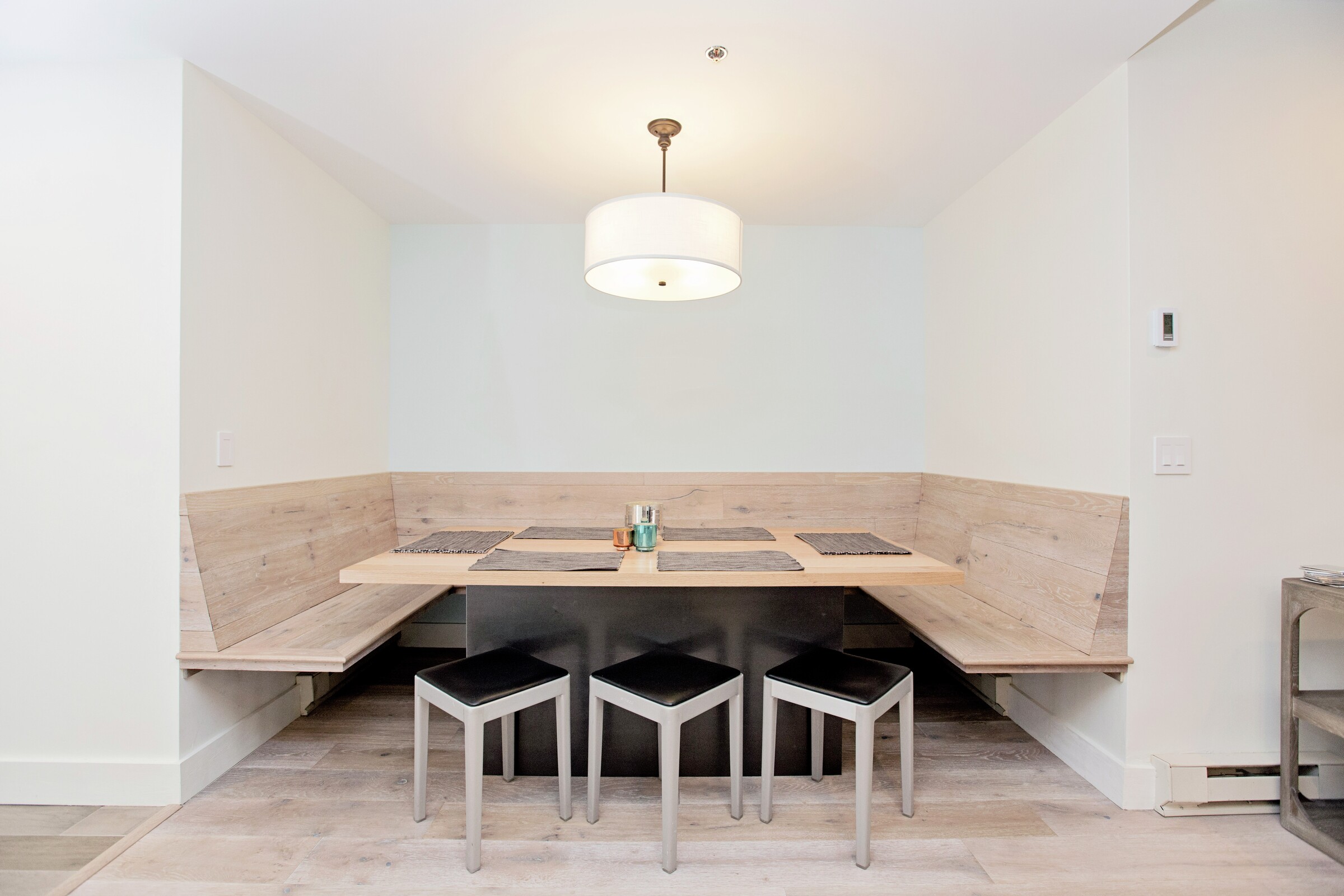 #404 - Dining Area