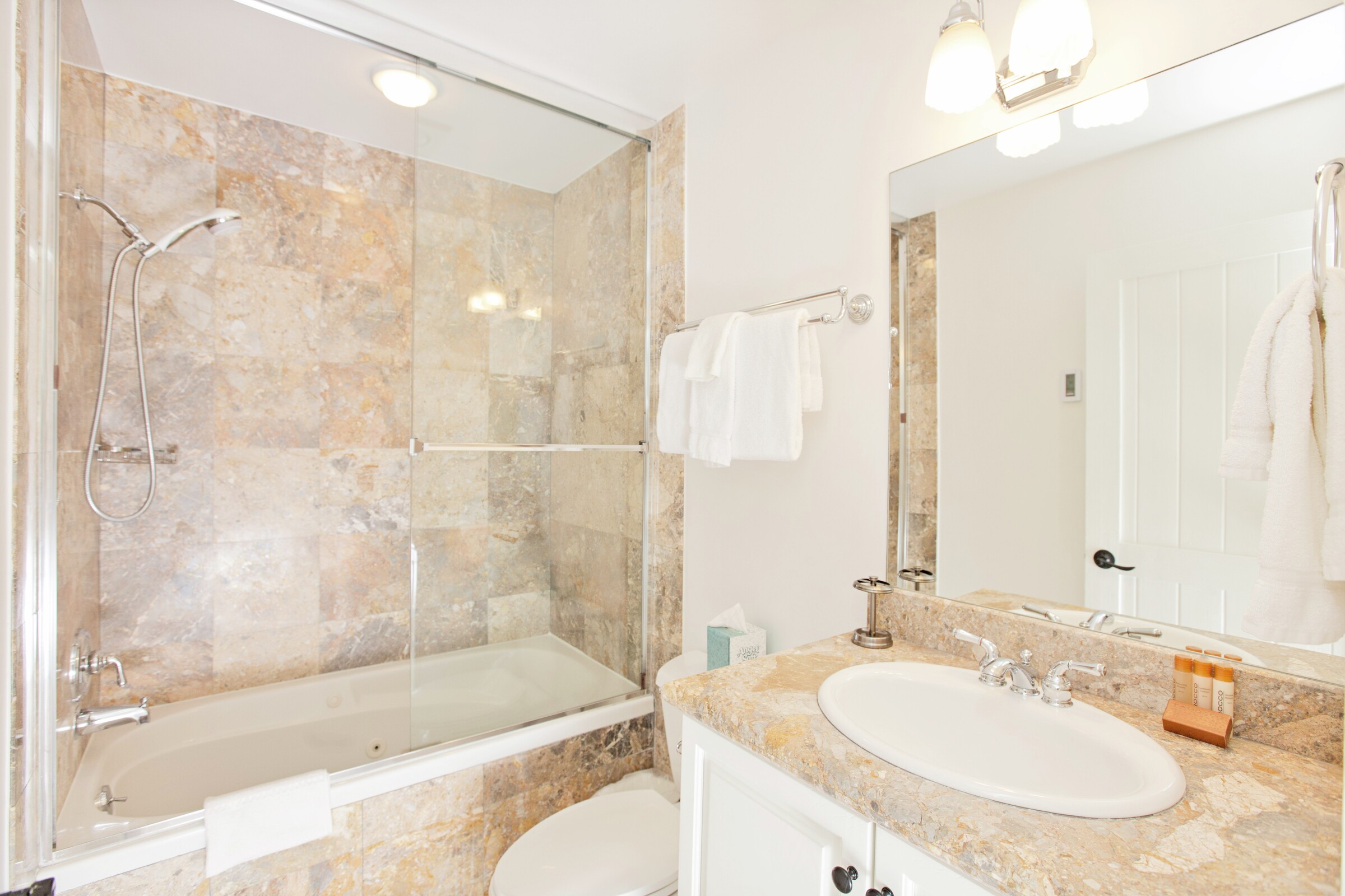 #404 - Bathroom