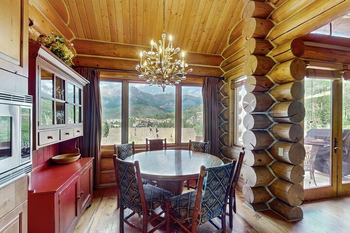 #209 - San Sophia View (Upstairs) - Dining Area