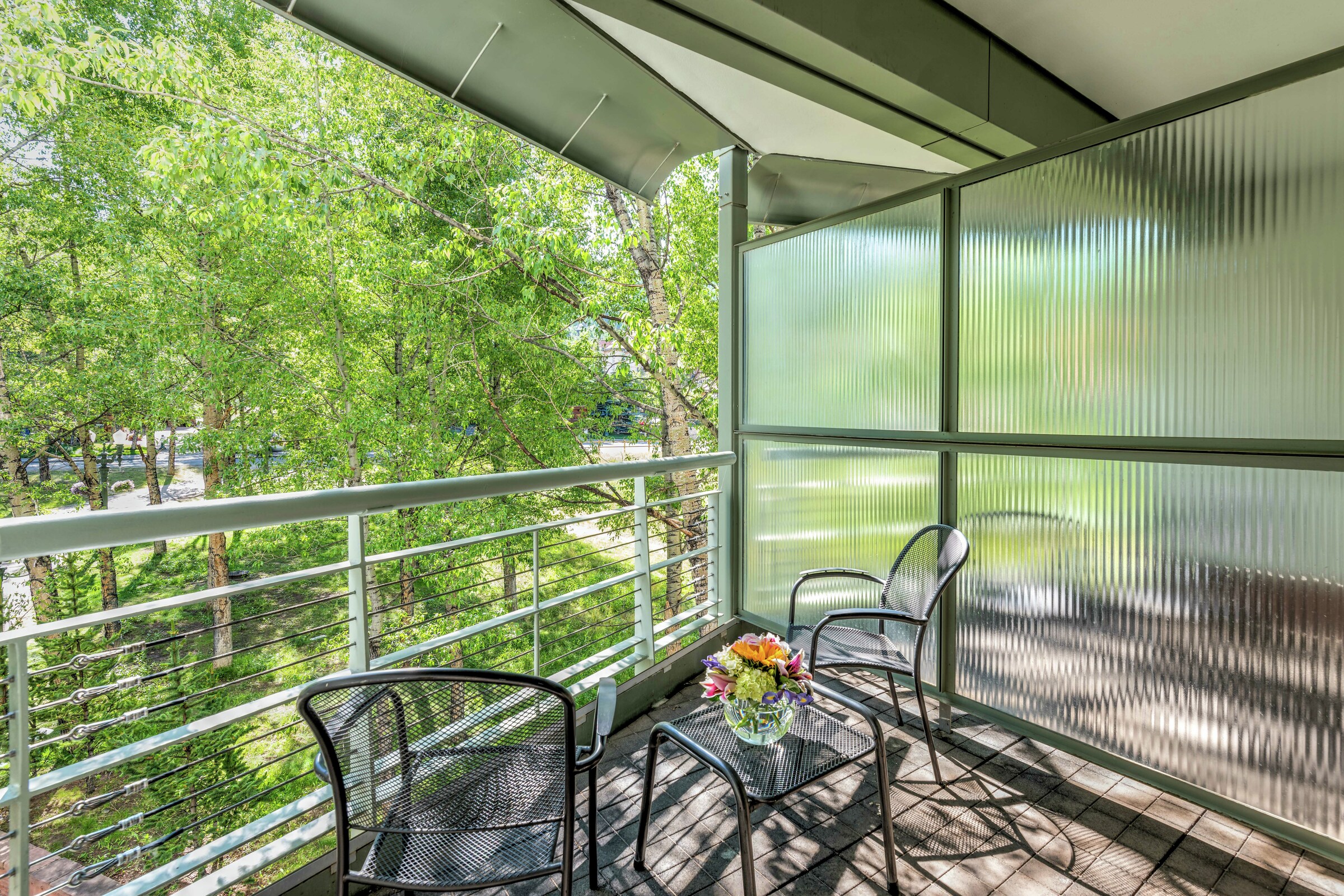 Grand Alpine Vista Balcony
