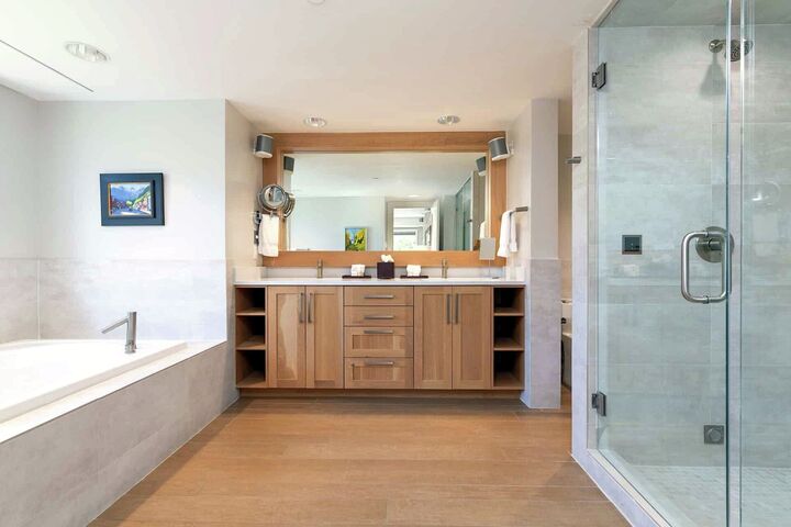 #652 - Ensuite Bathroom