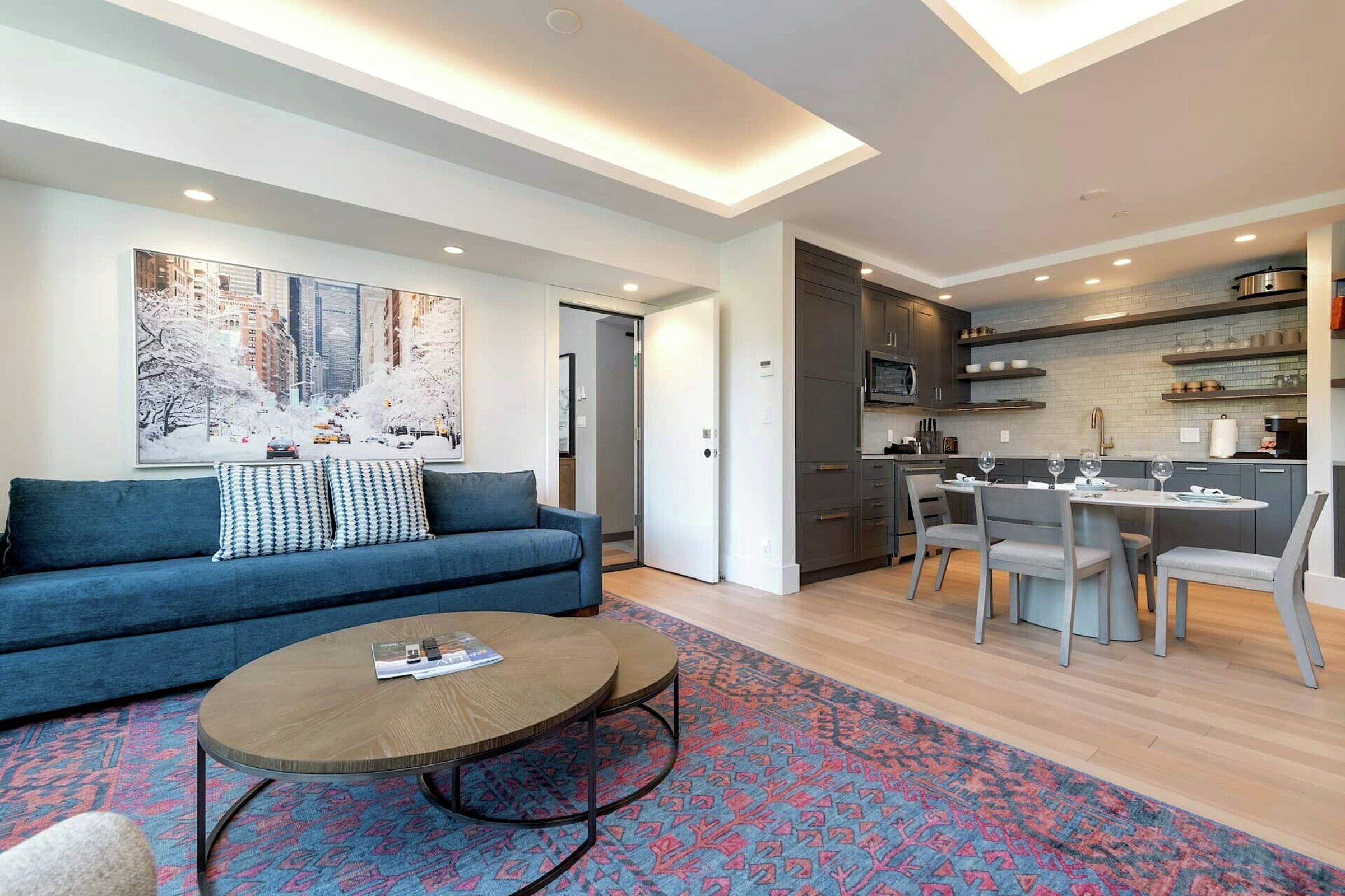 Living Area & Dining Area