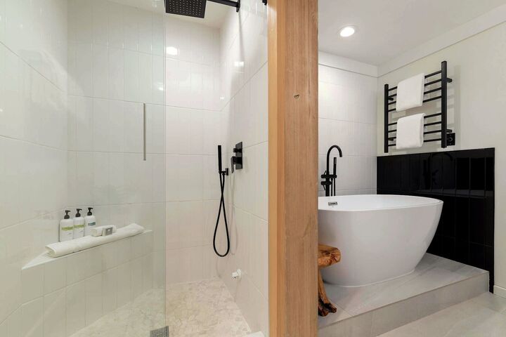 #741 - Master Ensuite Bathroom