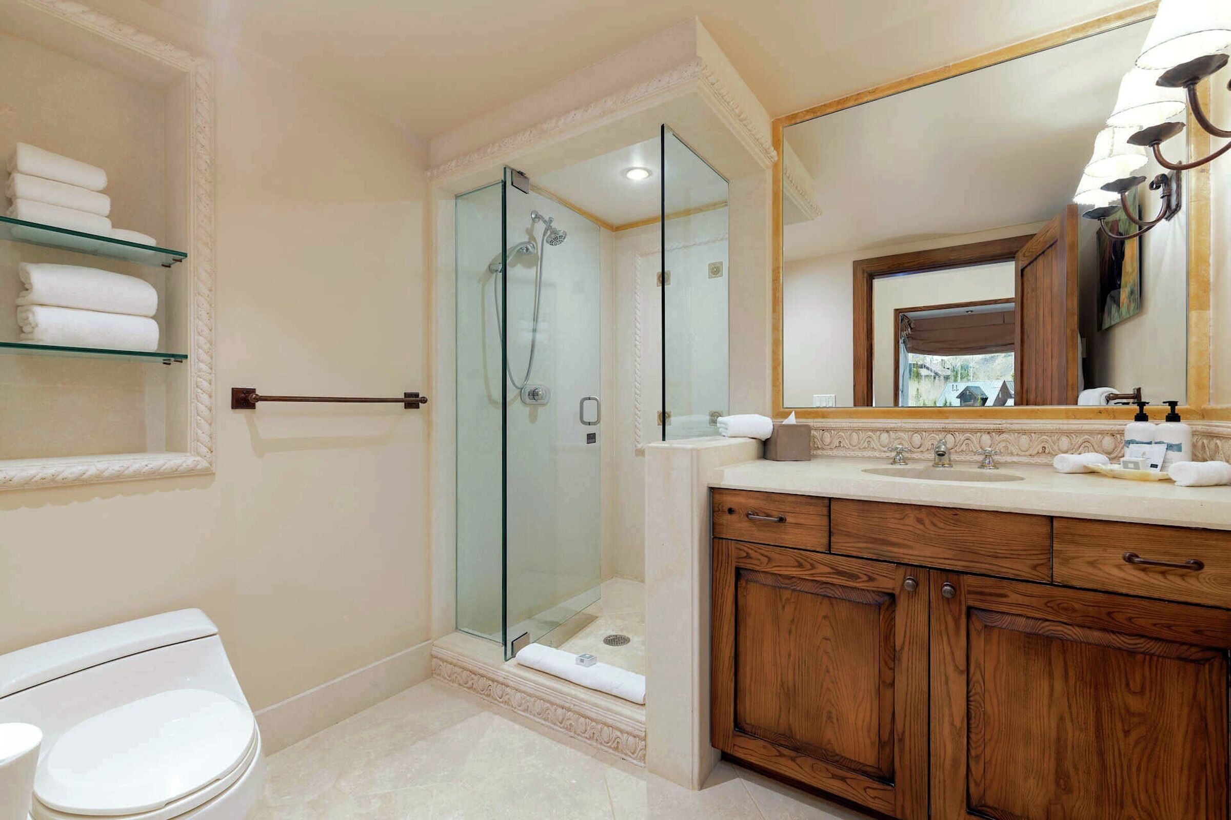 #702 - Ensuite Bathroom
