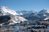 Peaks Resort & Spa