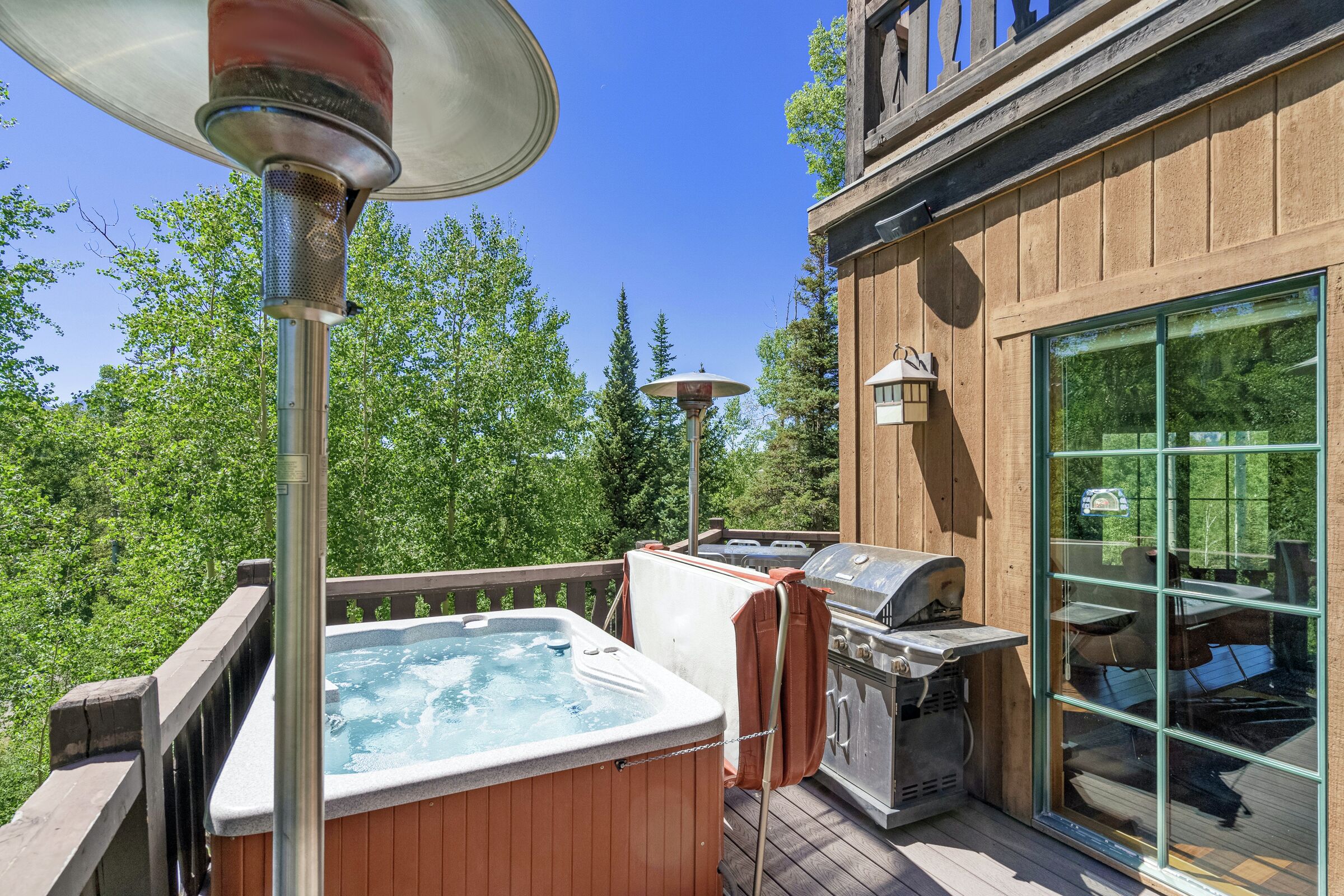 Balcony with Hot Tub
