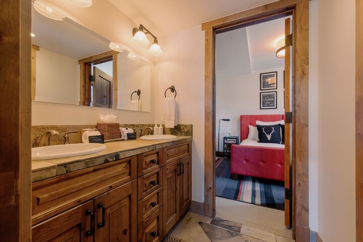 #6 - Ensuite Bathroom