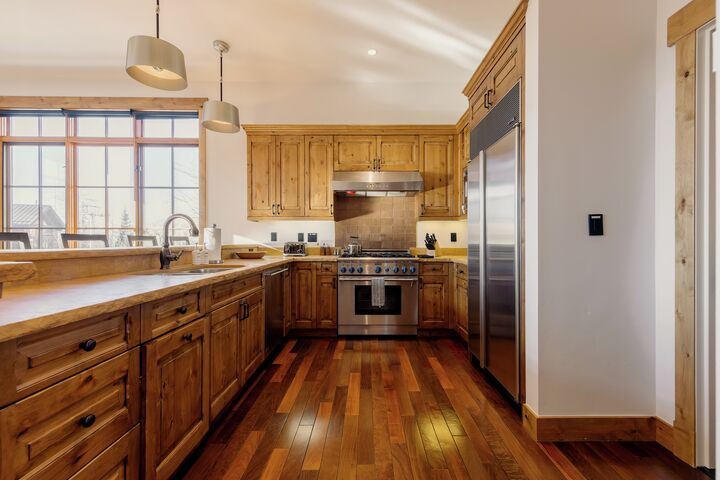 #6 - Kitchen