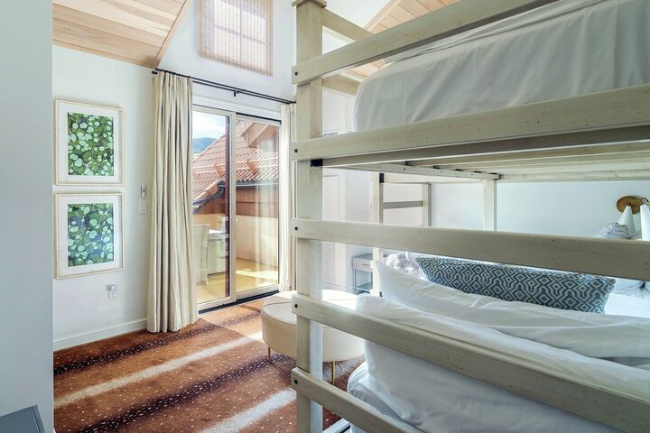 3 Bdrm Penthouse - Bedroom