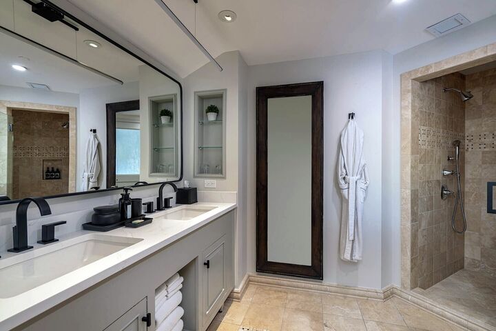 4 Bdrm Wilson's Peak Mountain View Penthouse - Bathroom