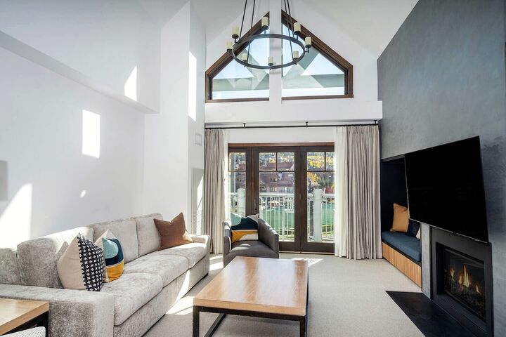 1 Bdrm Residence - Living Area