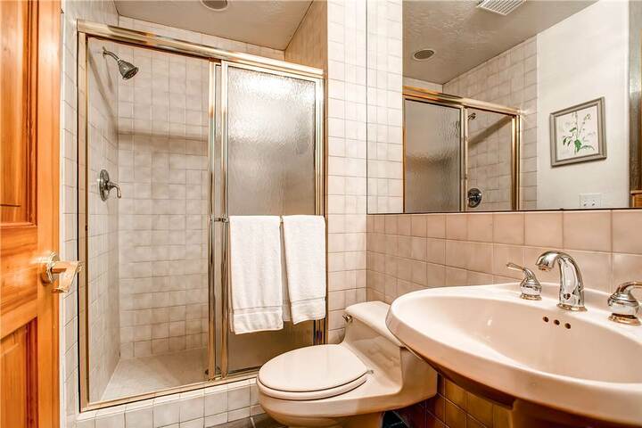 Ensuite Bathroom