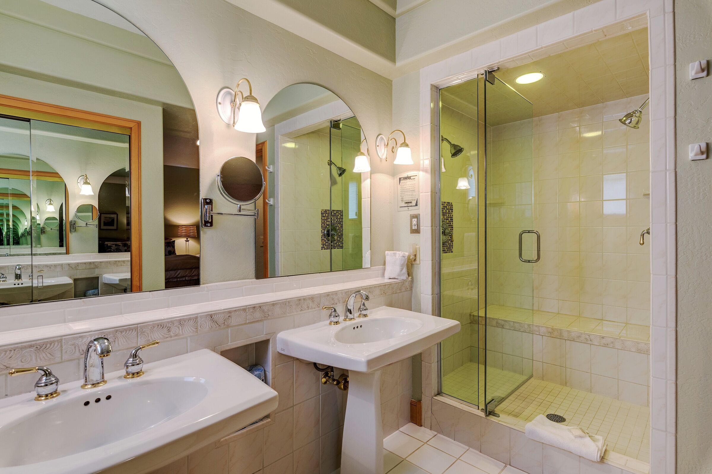 Master Ensuite Bathroom