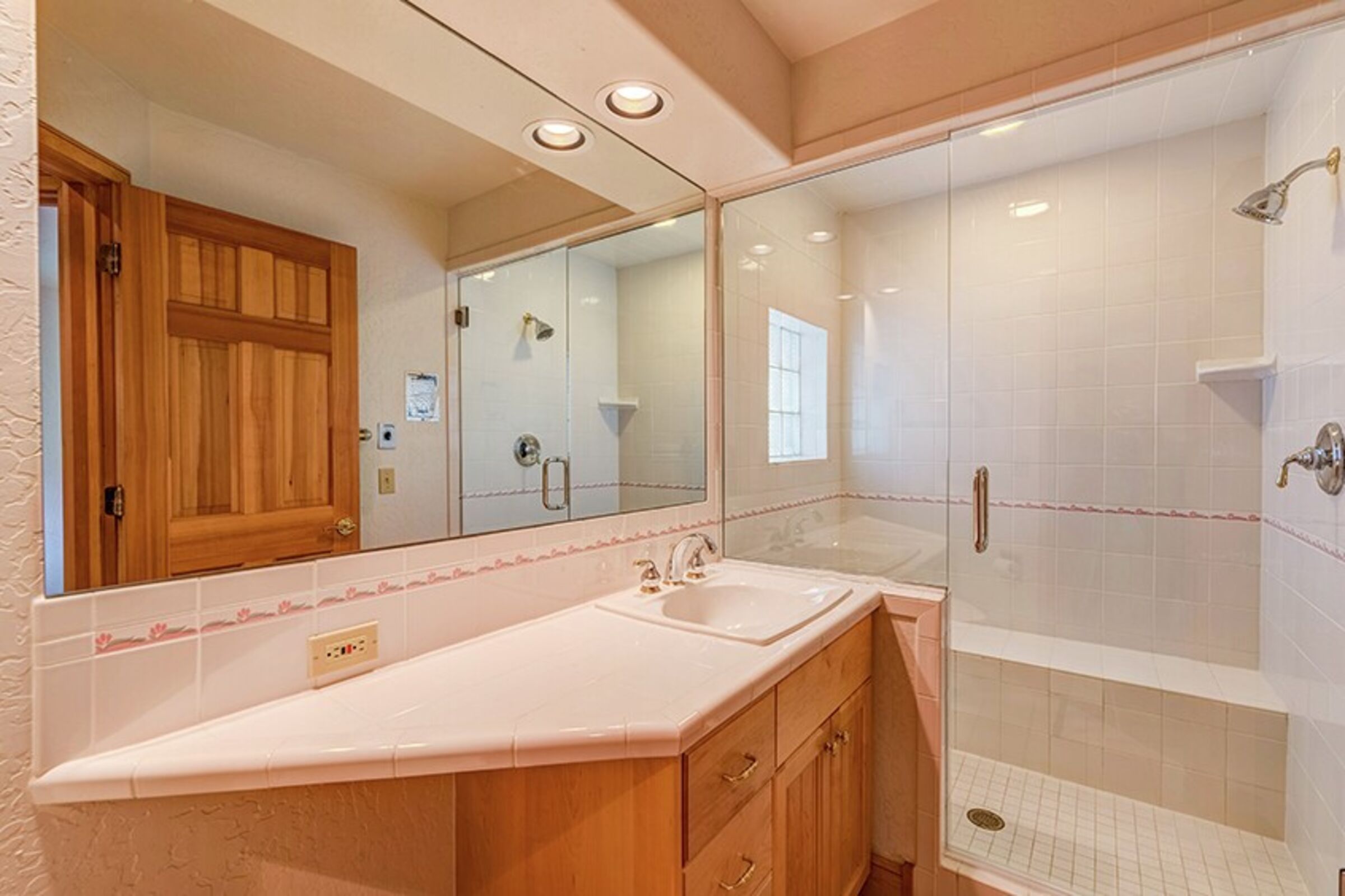 Master Ensuite Bathroom
