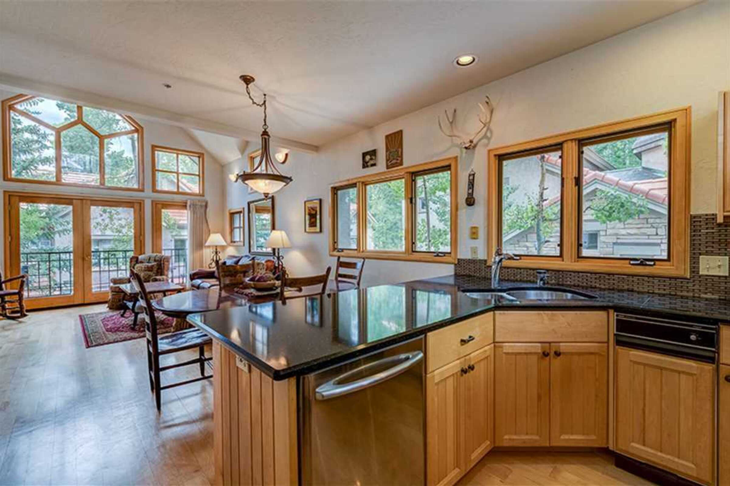 Dining Room & Kitchen