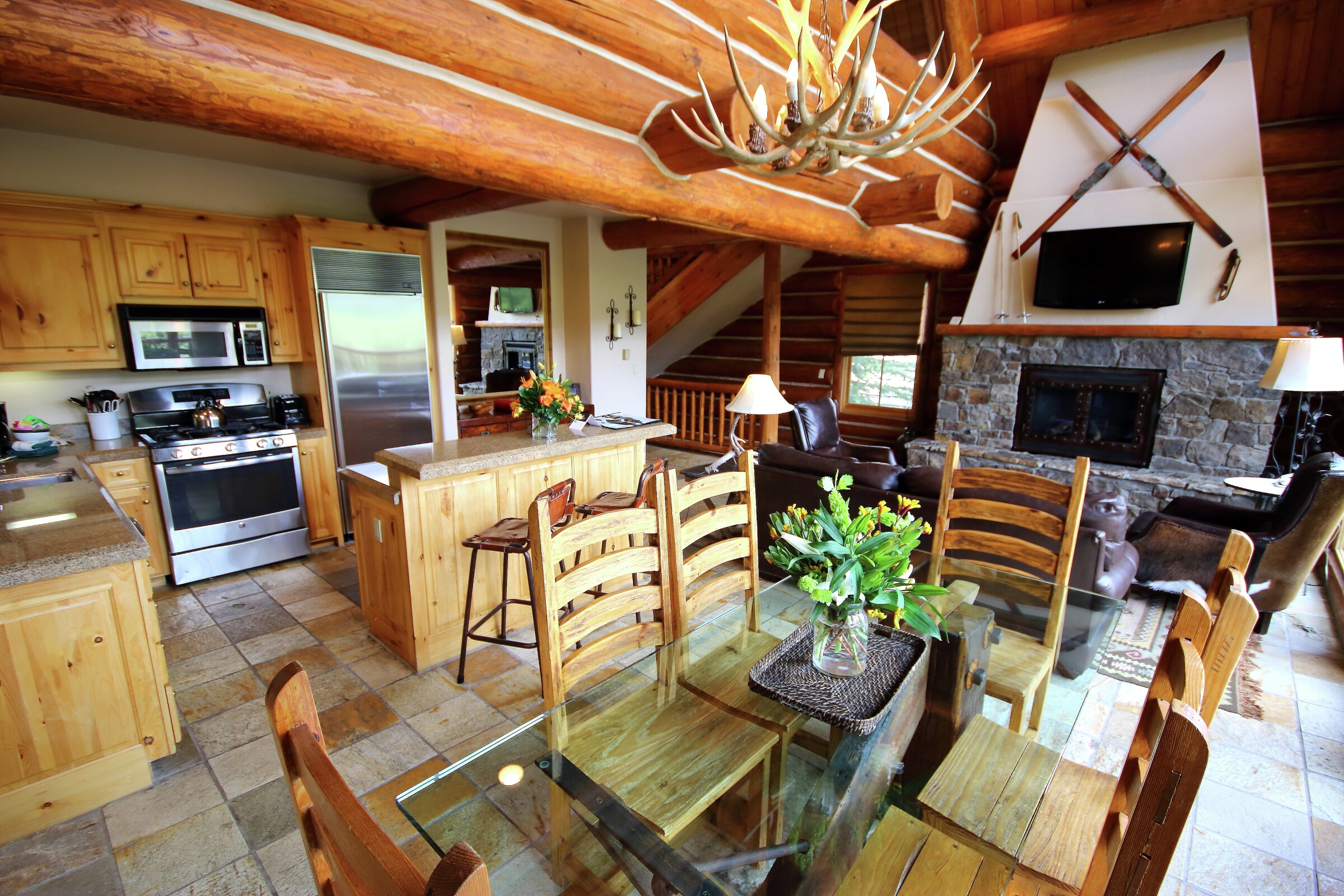 Living Room & Kitchen