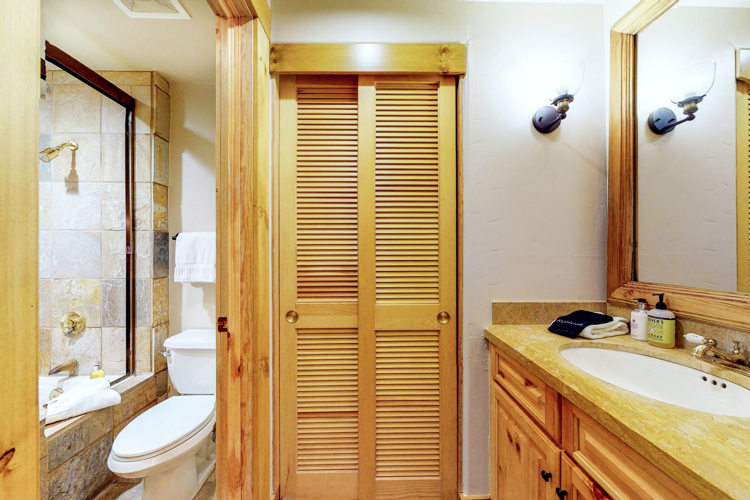 Guest Room Bathroom