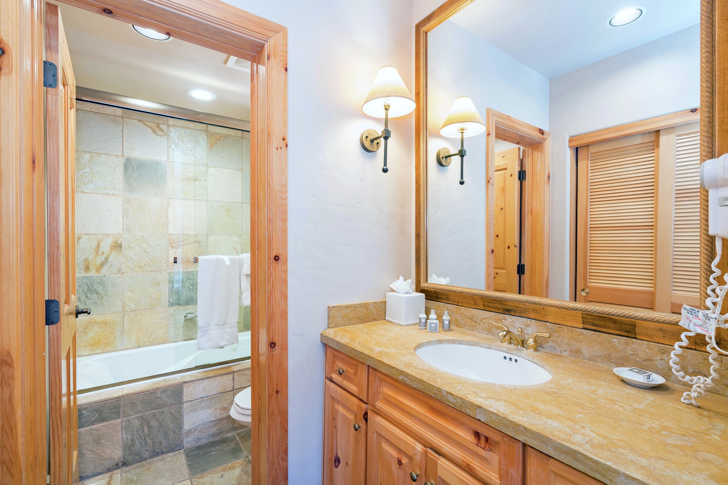 Master Ensuite Bathroom