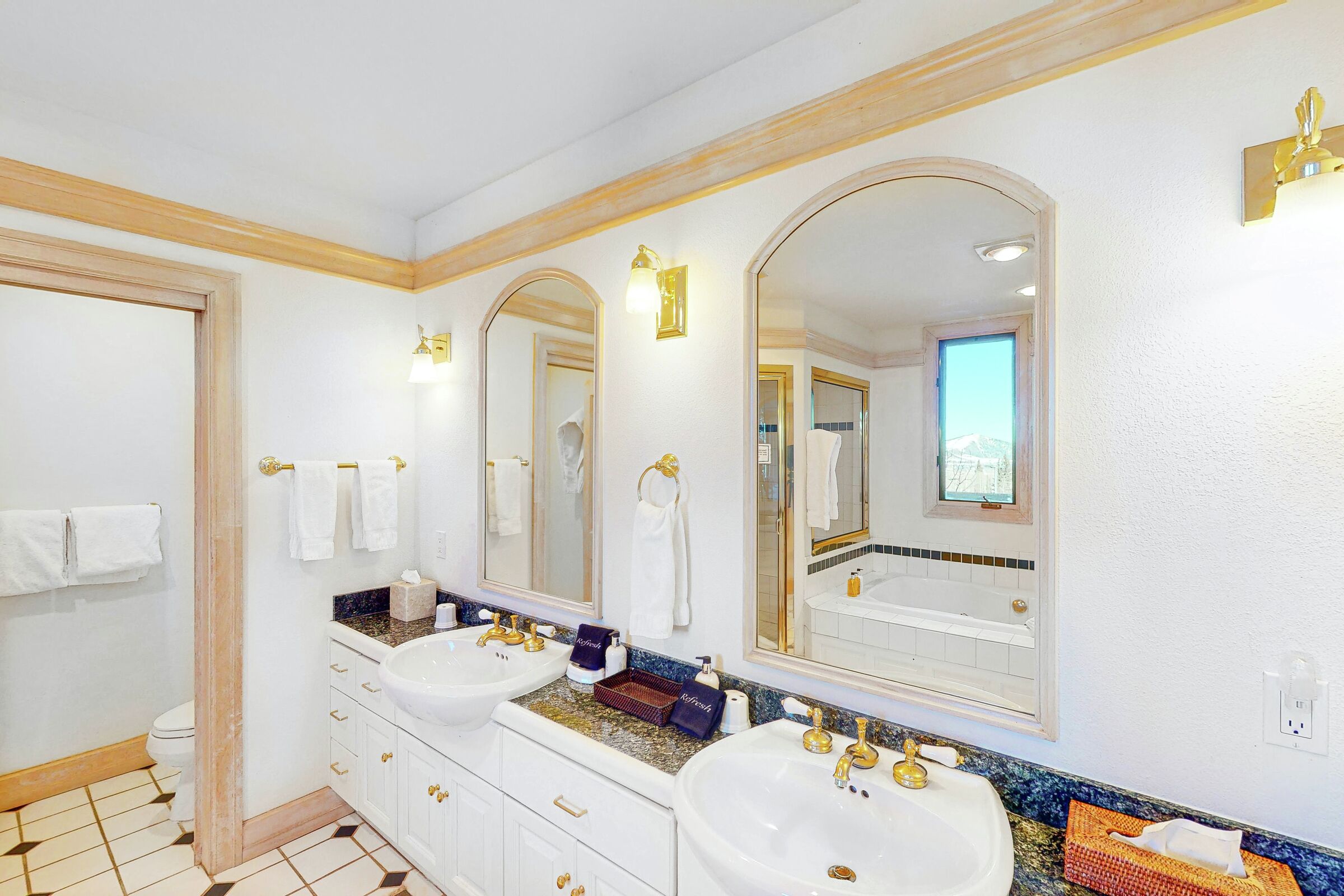 Master Ensuite Bathroom