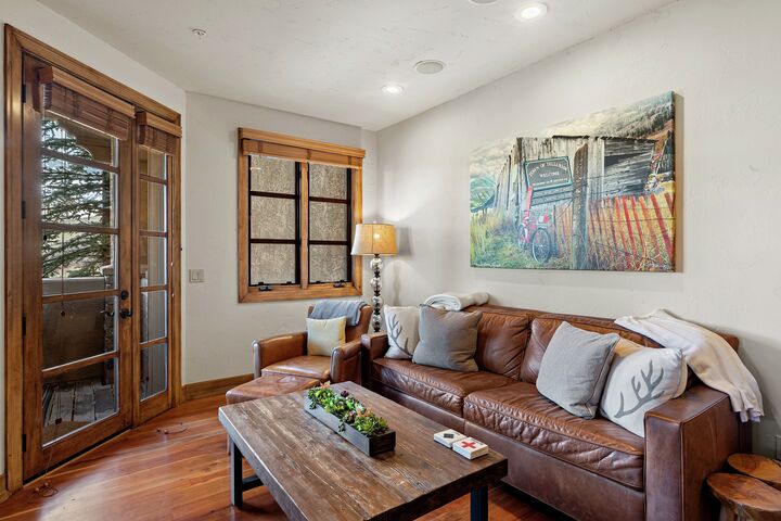 #18 - Living Area