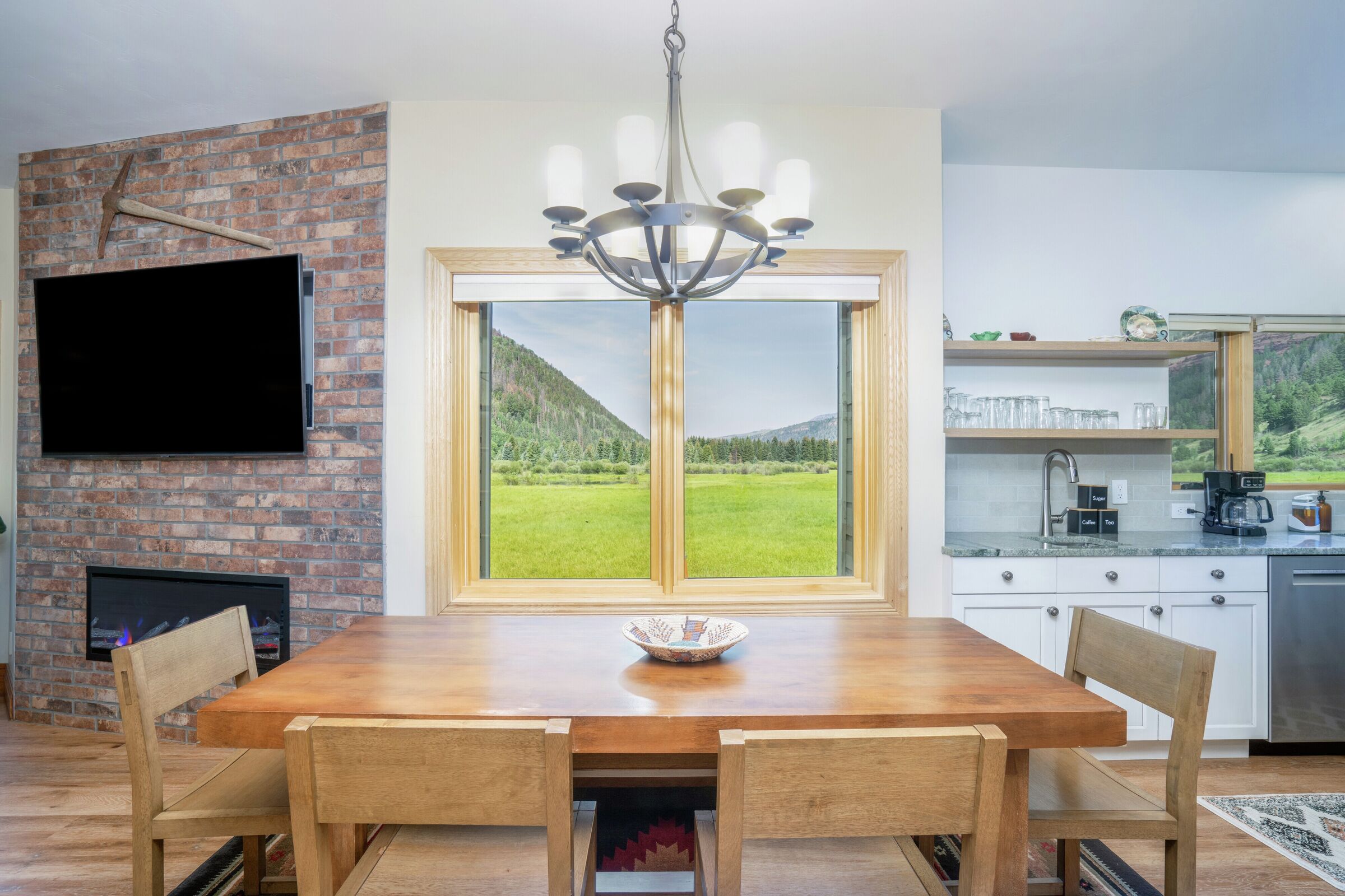 #202 - Dining Area