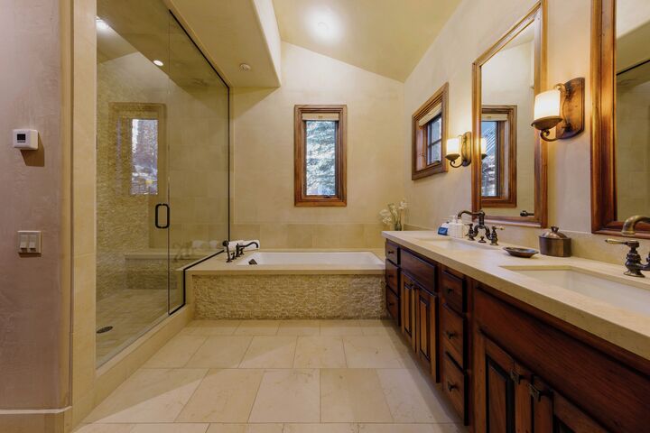#156 - Master Ensuite Bathroom