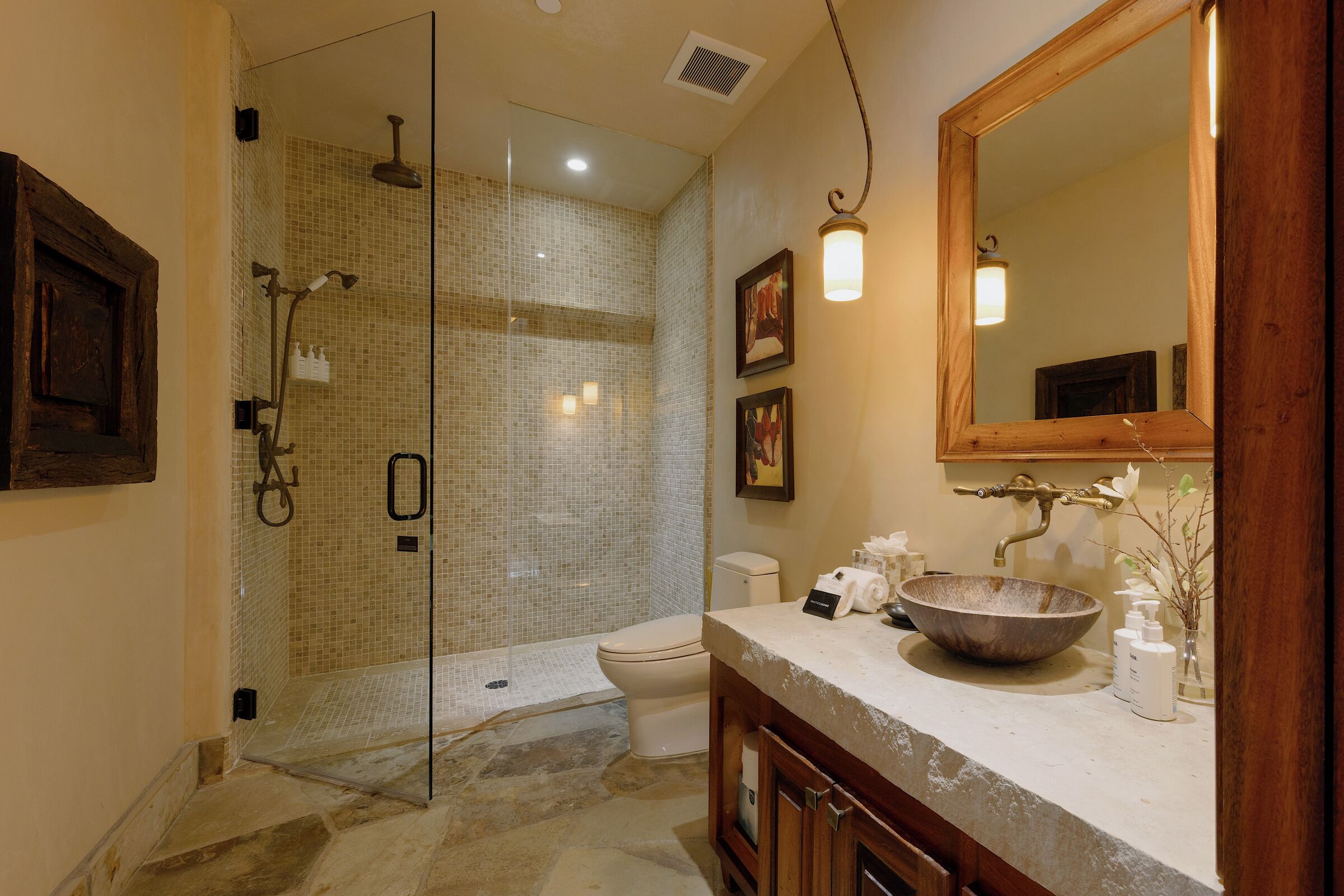 #131 - Ensuite Bathroom