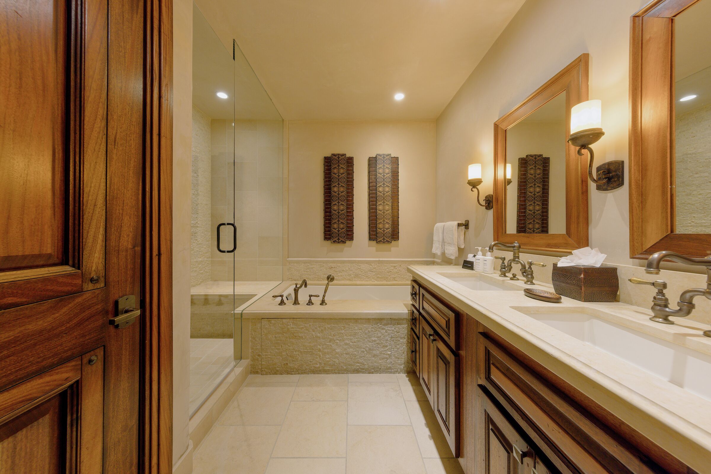 #131 - Ensuite Bathroom