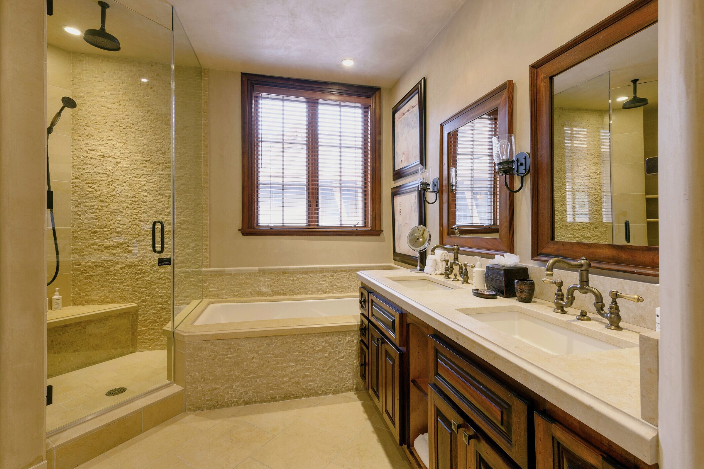 Master Ensuite Bathroom
