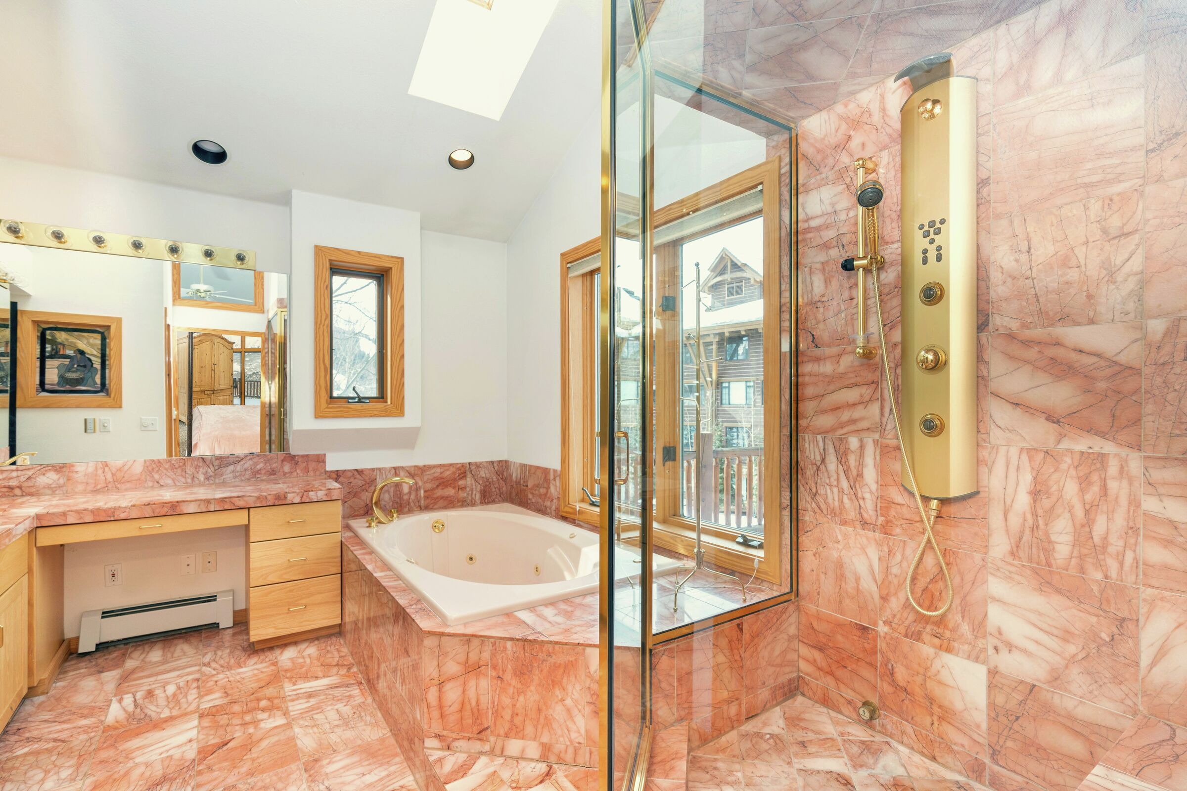 Master Ensuite Bathroom