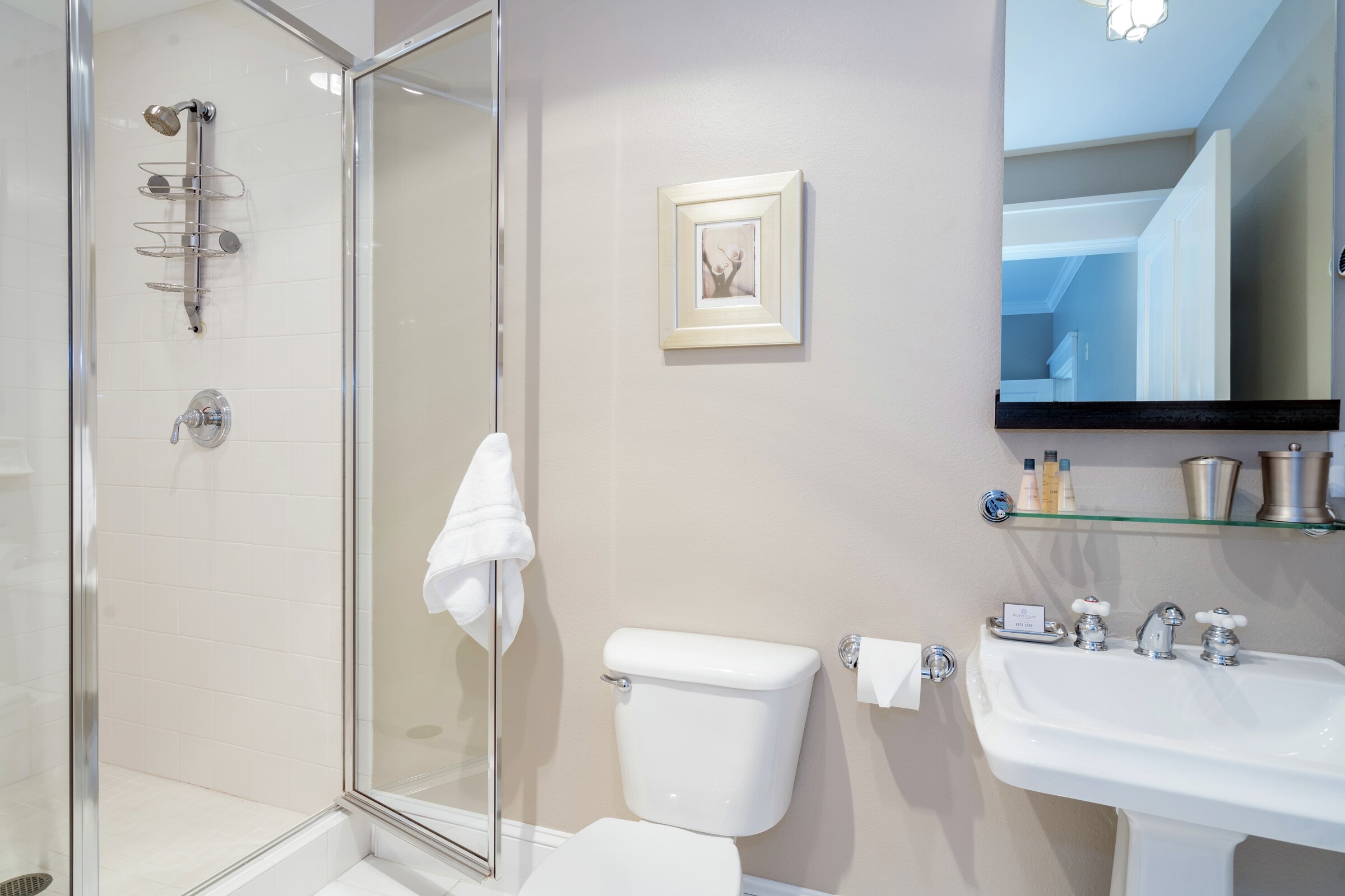 #104 - Ensuite Bathroom