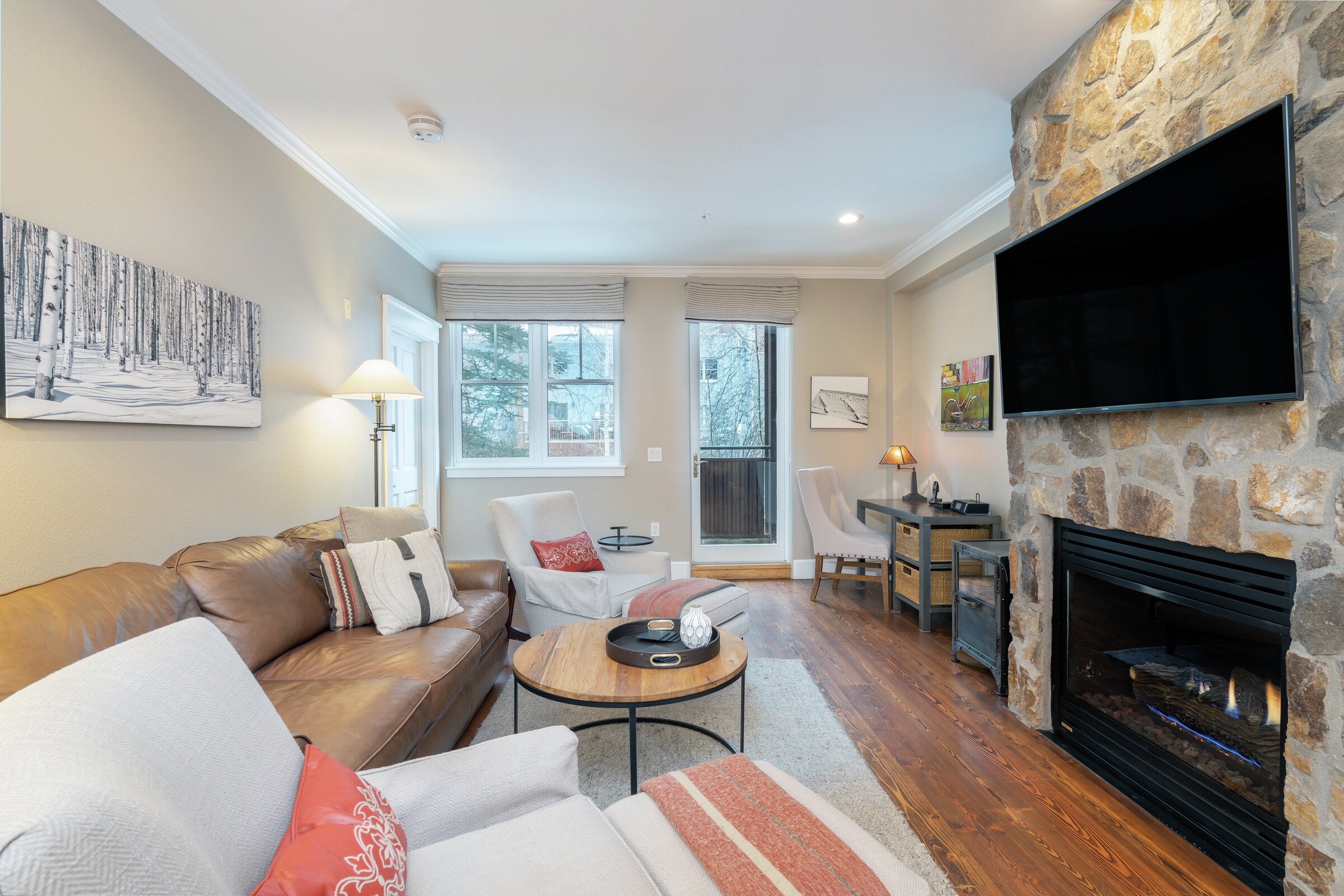 #107 - Living Room