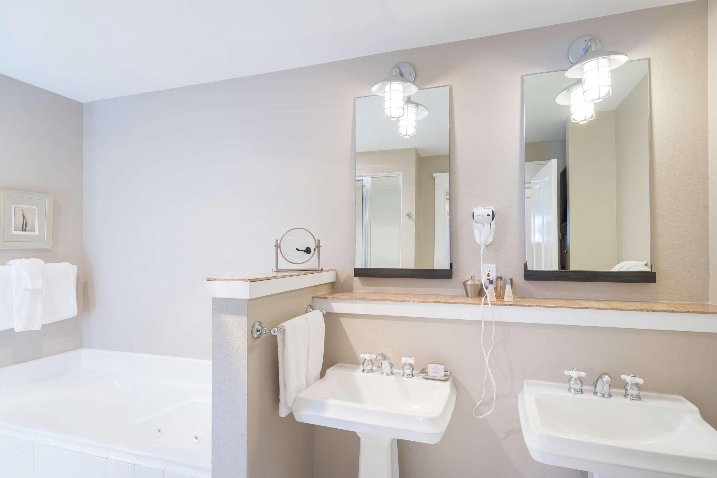 #204 - Master Ensuite Bathroom