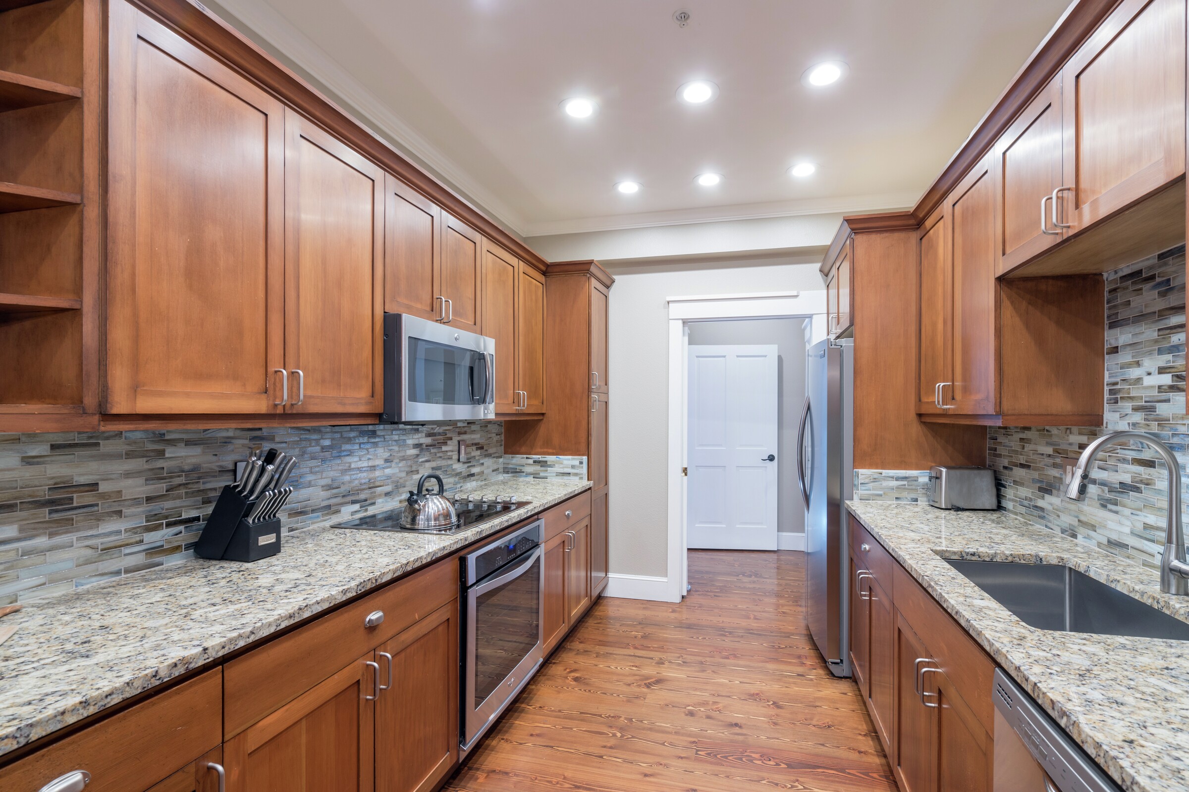 #204 - Kitchen